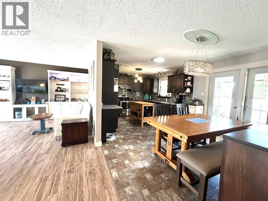 53 Carswell Road SE - 22