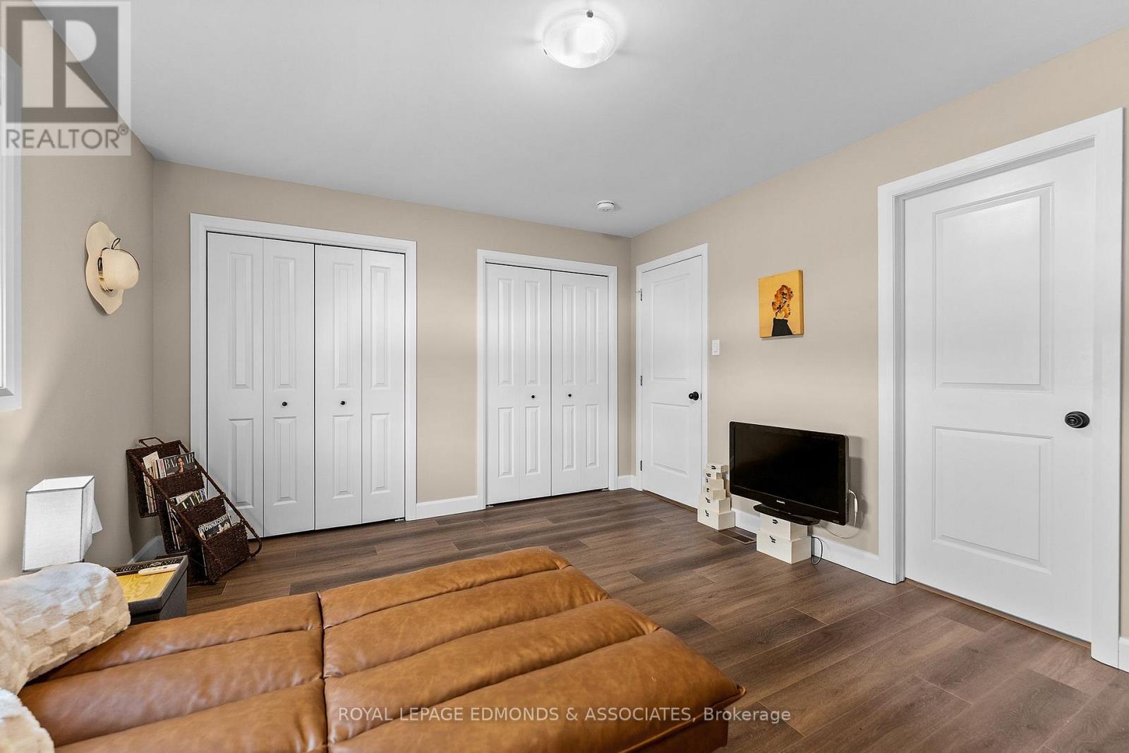 1313 BLAKELY CRESCENT - 18