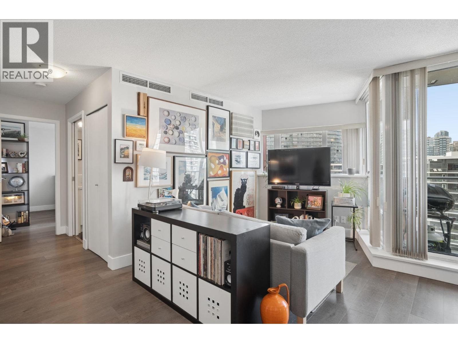 1 Bed, 1 Bath House for Sale in Vancouver – 2201 918 COOPERAGE WAY, Vancouver – MLS# R3148315 - Image 10