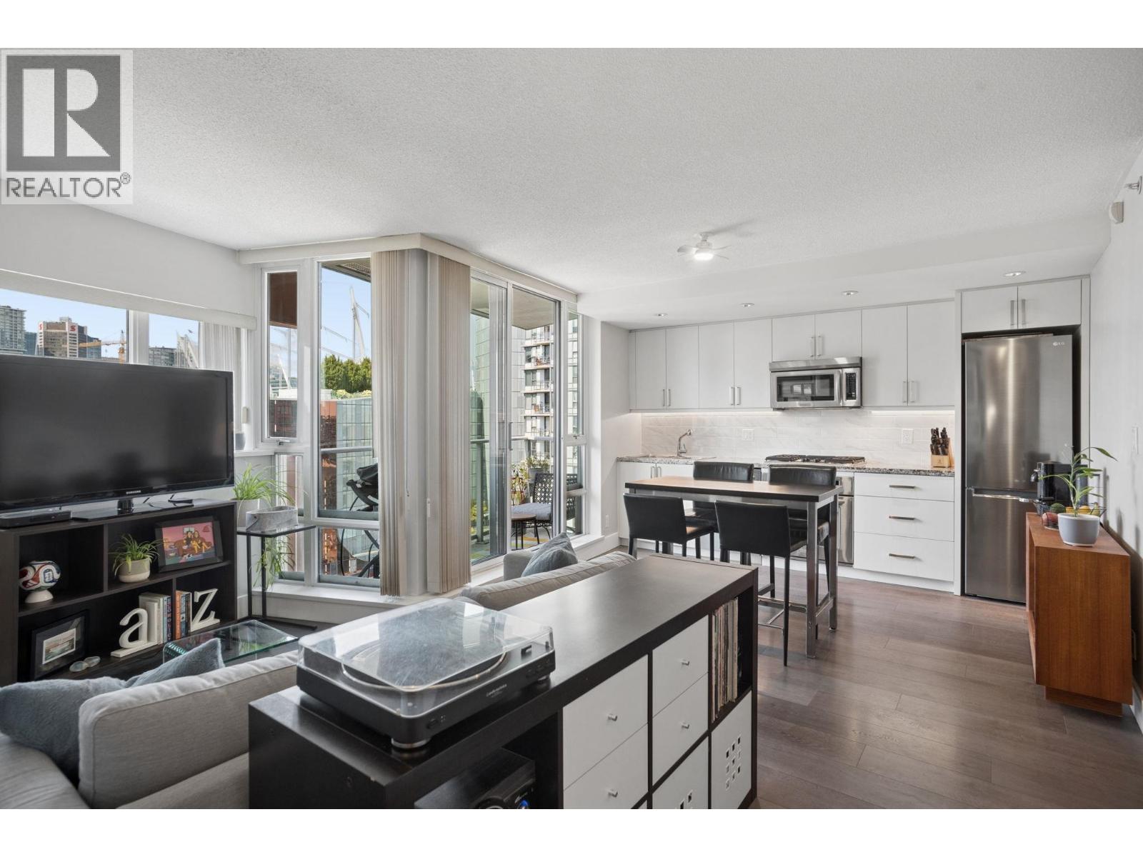 1 Bed, 1 Bath House for Sale in Vancouver – 2201 918 COOPERAGE WAY, Vancouver – MLS# R3148315 - Image 12