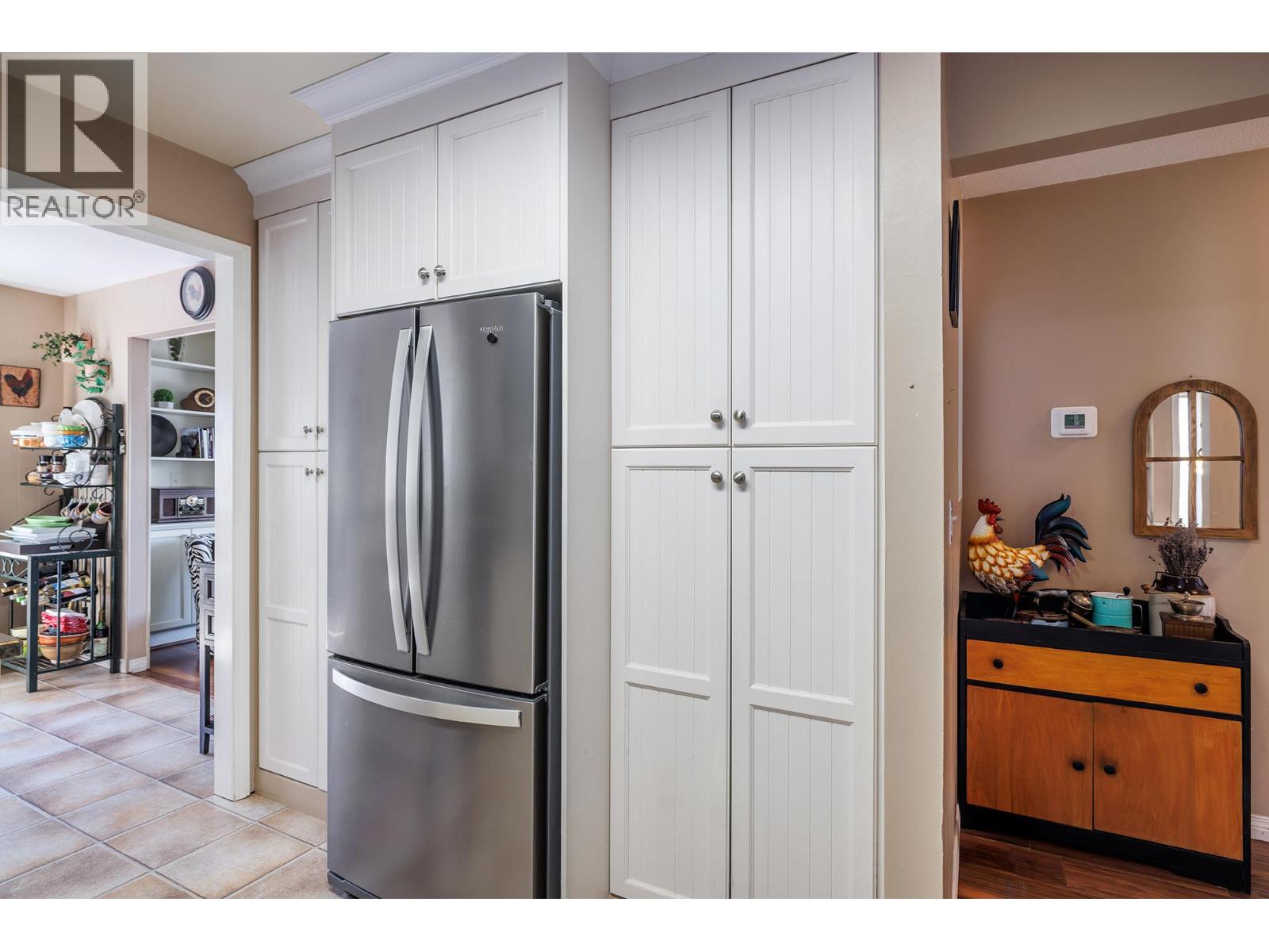 5687 Somerset Avenue - 11