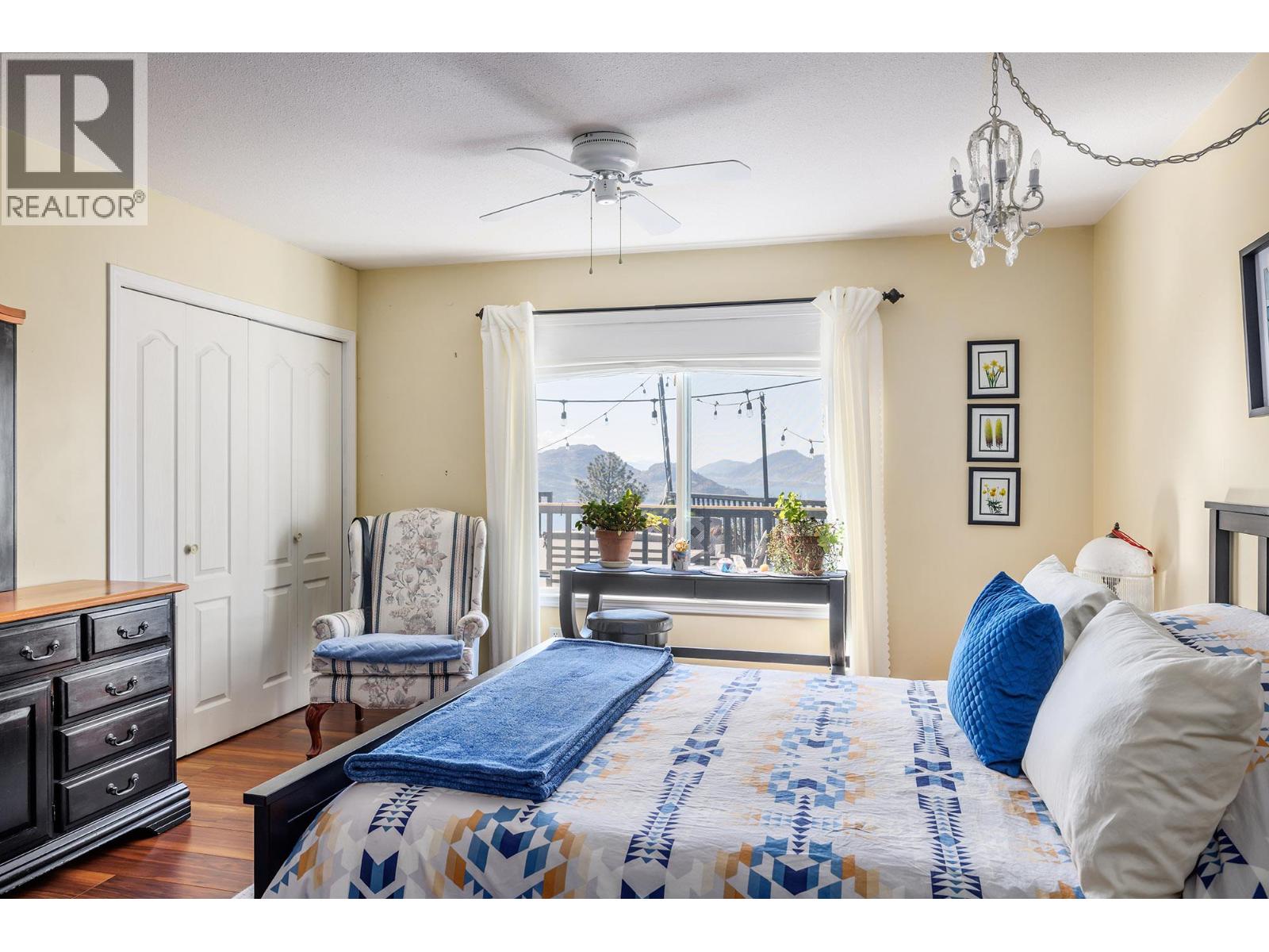 5687 Somerset Avenue - 13