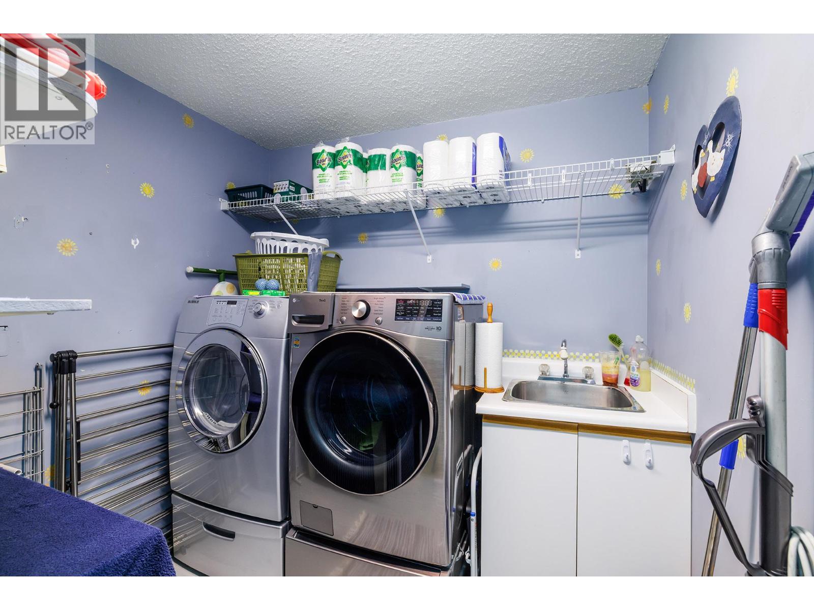 5687 Somerset Avenue - 24