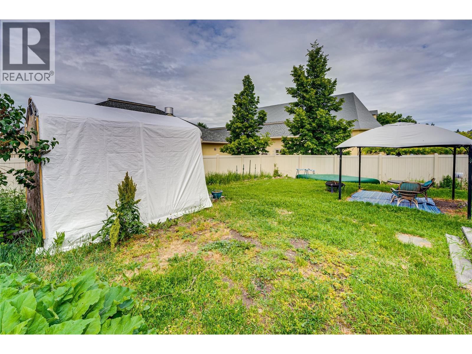 3202 26 Street - 8
