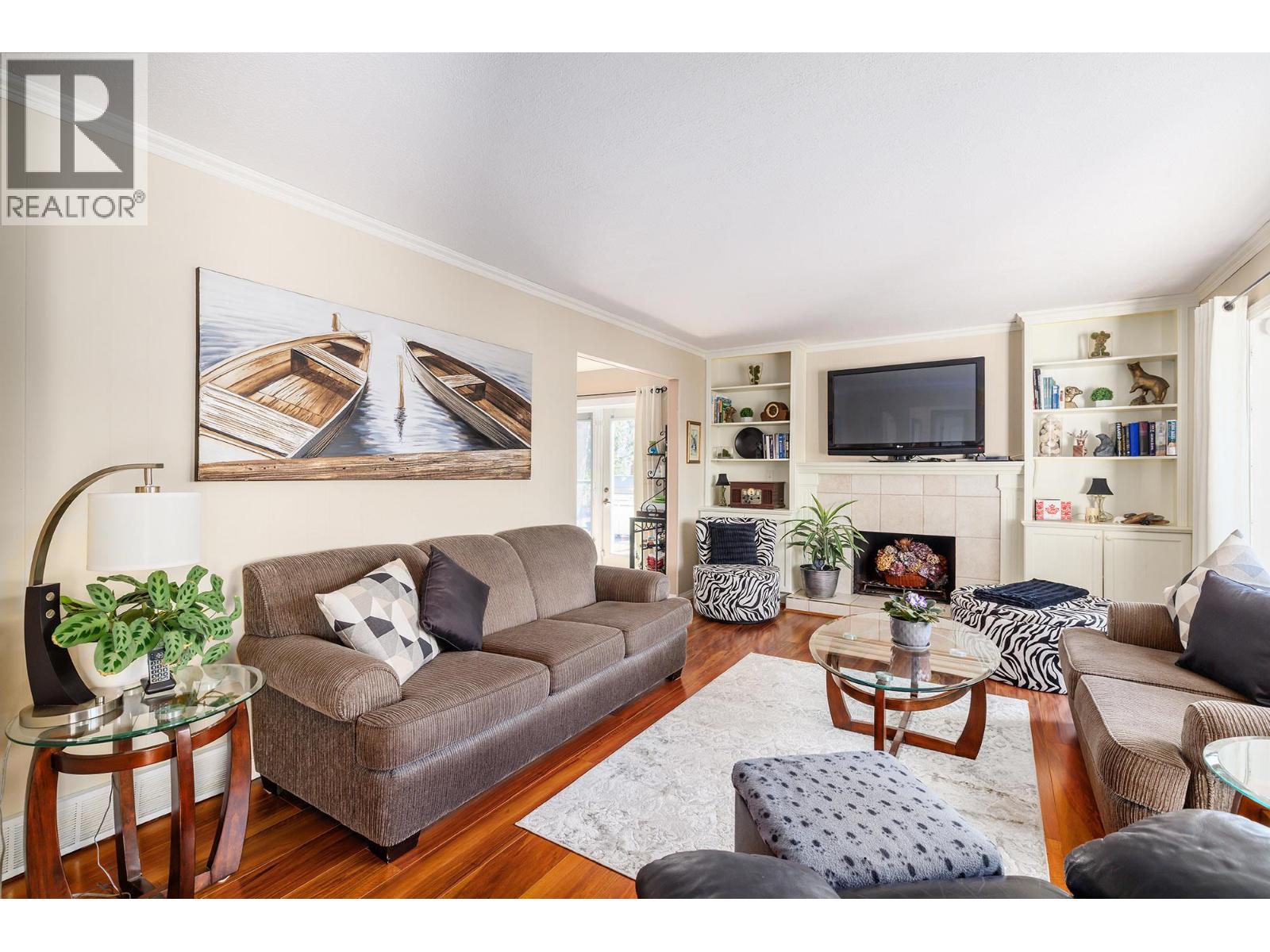 5687 Somerset Avenue - 5