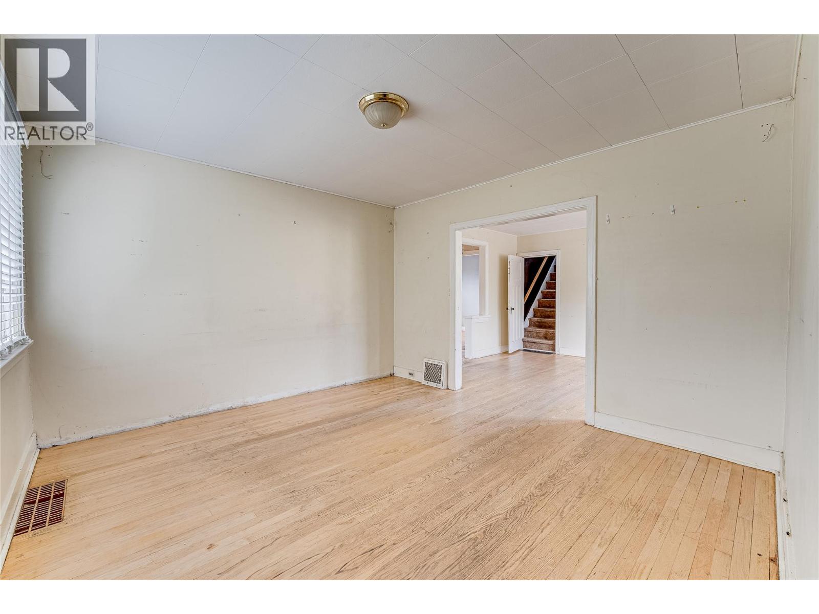 3202 26 Street - 13