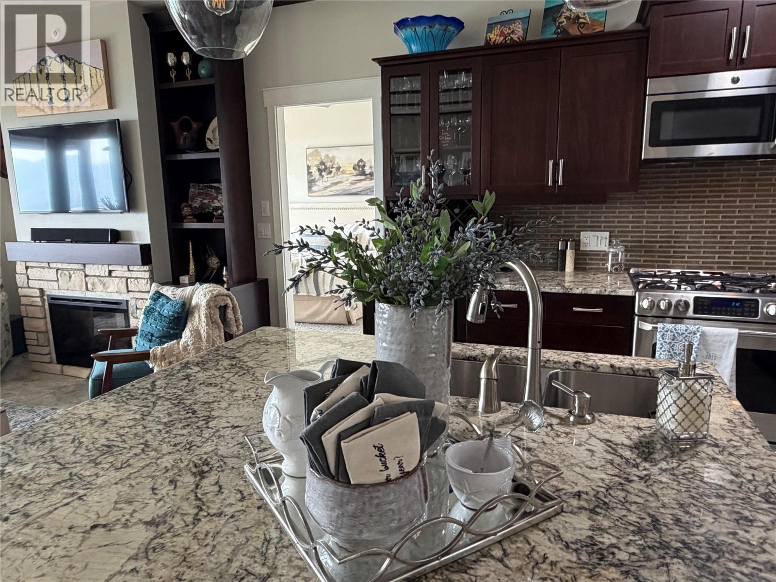 2000 Valleyview Drive Unit# 3, Osoyoos