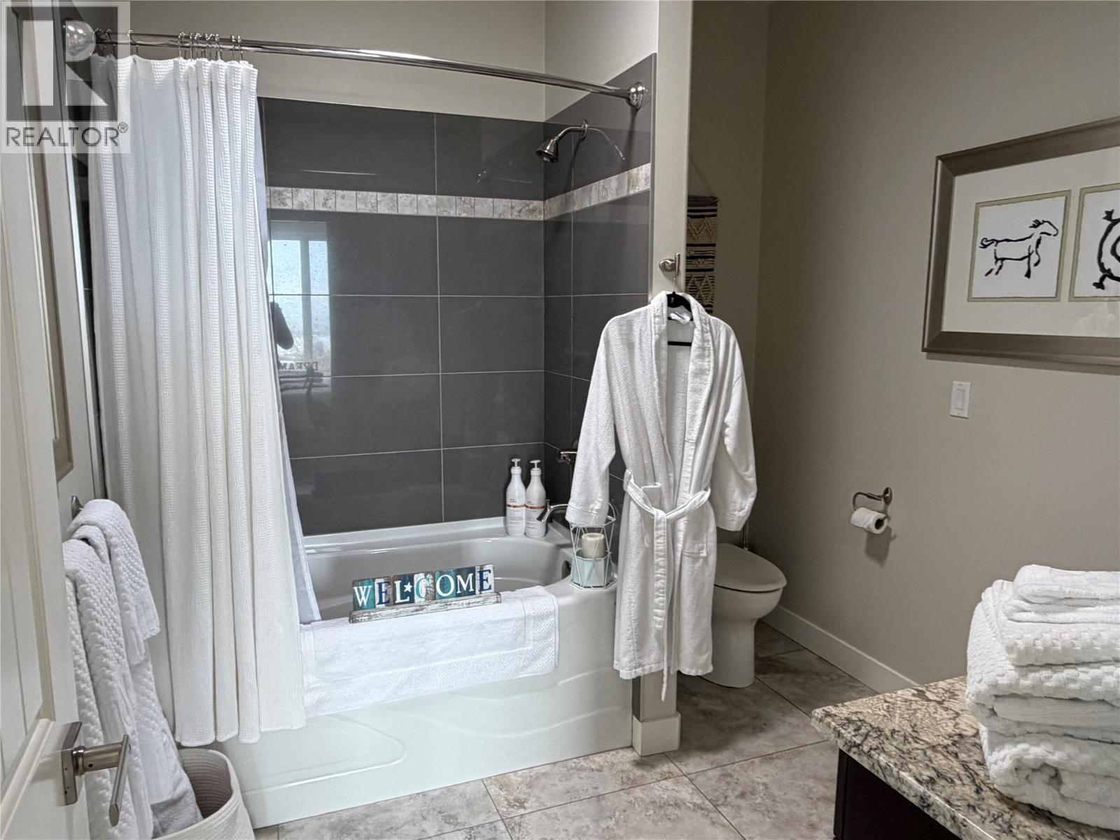 2000 Valleyview Drive Unit# 3, Osoyoos