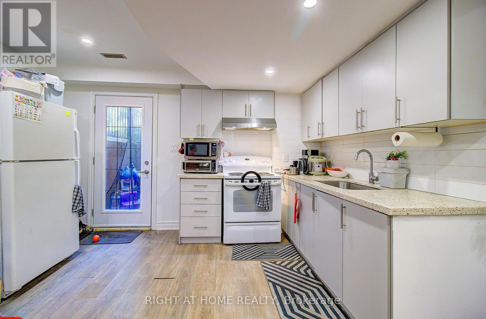 67 SCARBOROUGH HEIGHTS BOULEVARD - Image 36