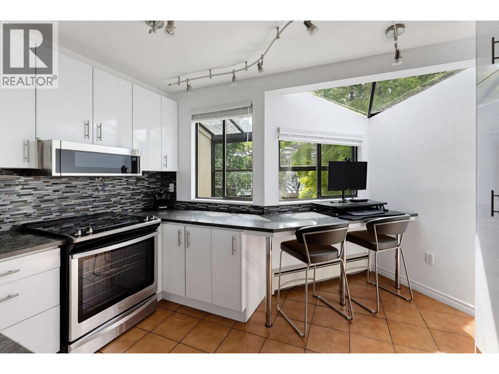 2 Bed, 1 Bath Apartment for Sale in Vancouver – 117 811 W 7TH AVENUE, Vancouver – MLS# R3148596 - Image 8