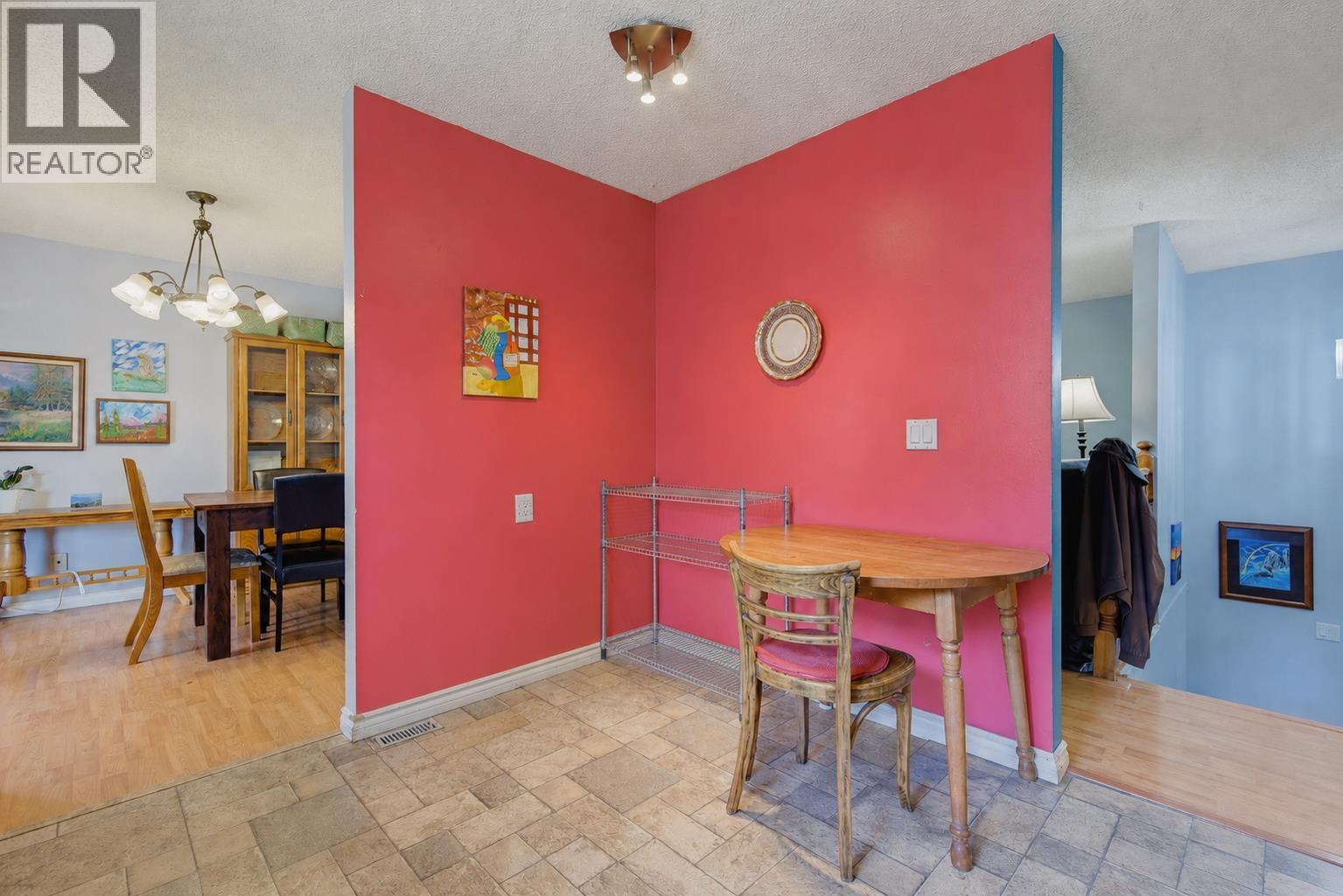 3 Bed, 3 Bath House for Sale in Coquitlam – 3204 MARINER WAY, Coquitlam – MLS# R3148591 - Image 10