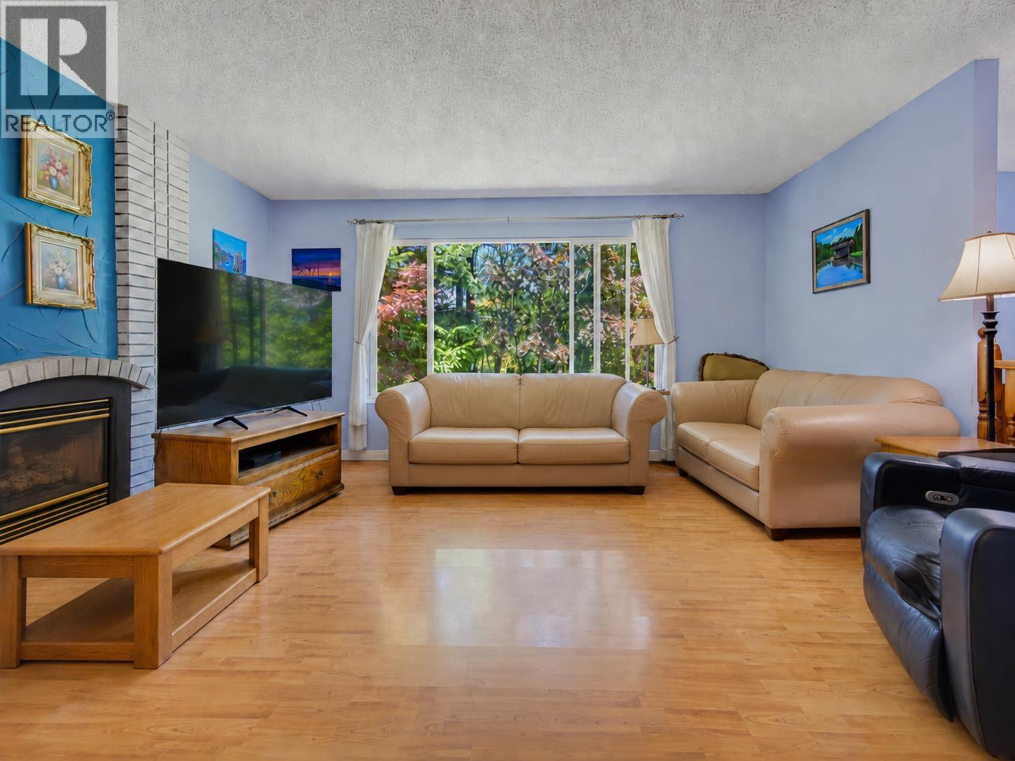 3 Bed, 3 Bath House for Sale in Coquitlam – 3204 MARINER WAY, Coquitlam – MLS# R3148591 - Image 12