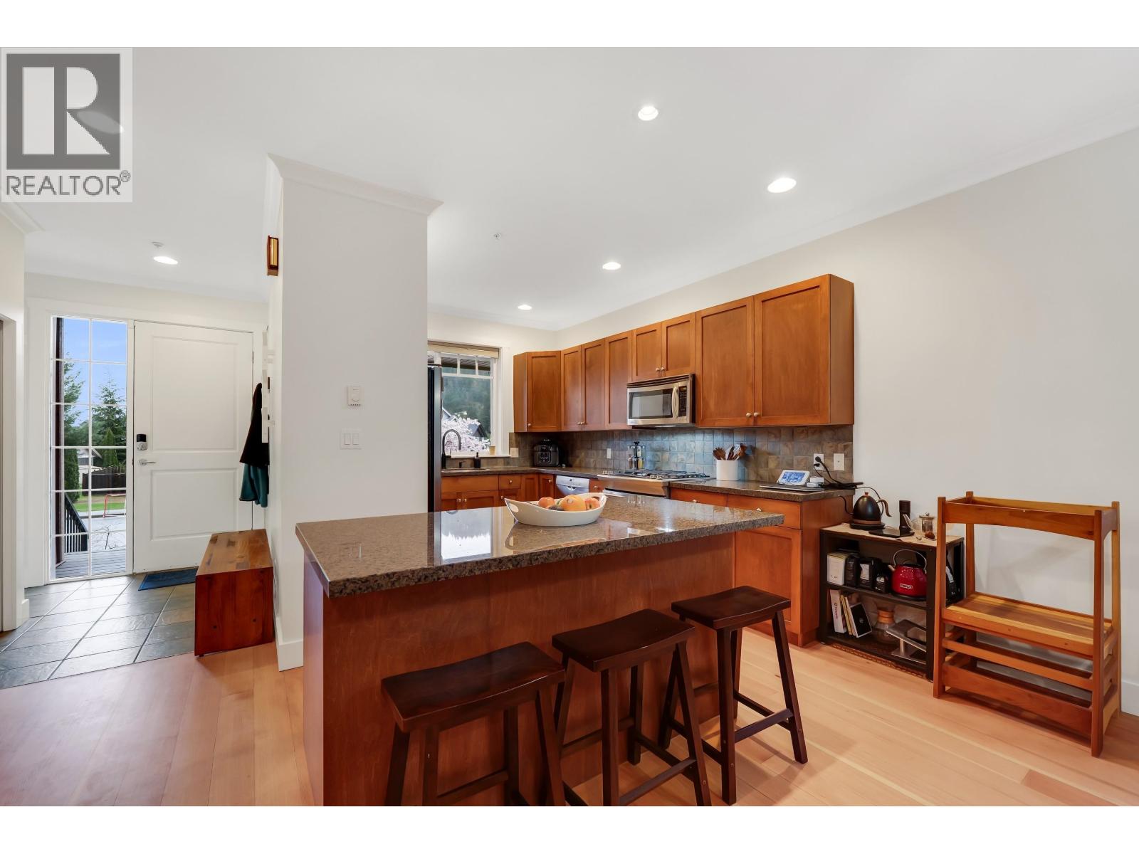38618 CHERRY DRIVE, Squamish