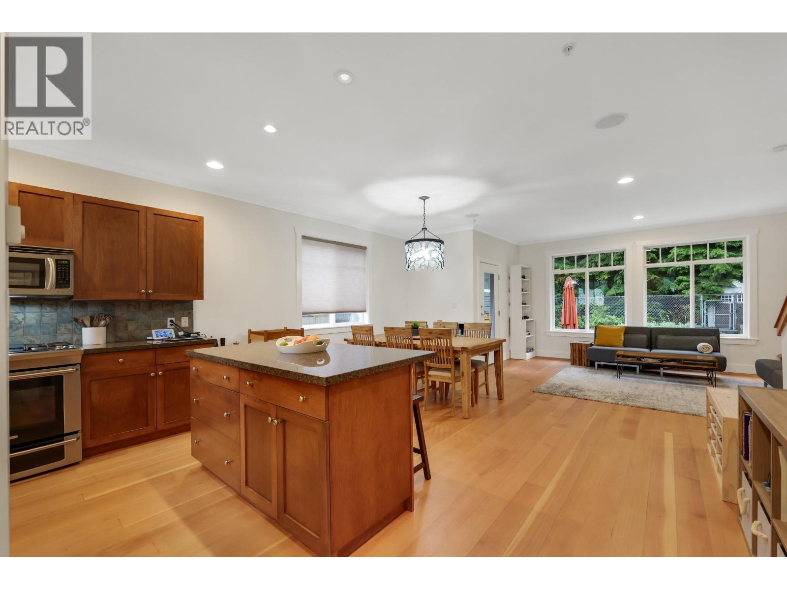 38618 CHERRY DRIVE, Squamish