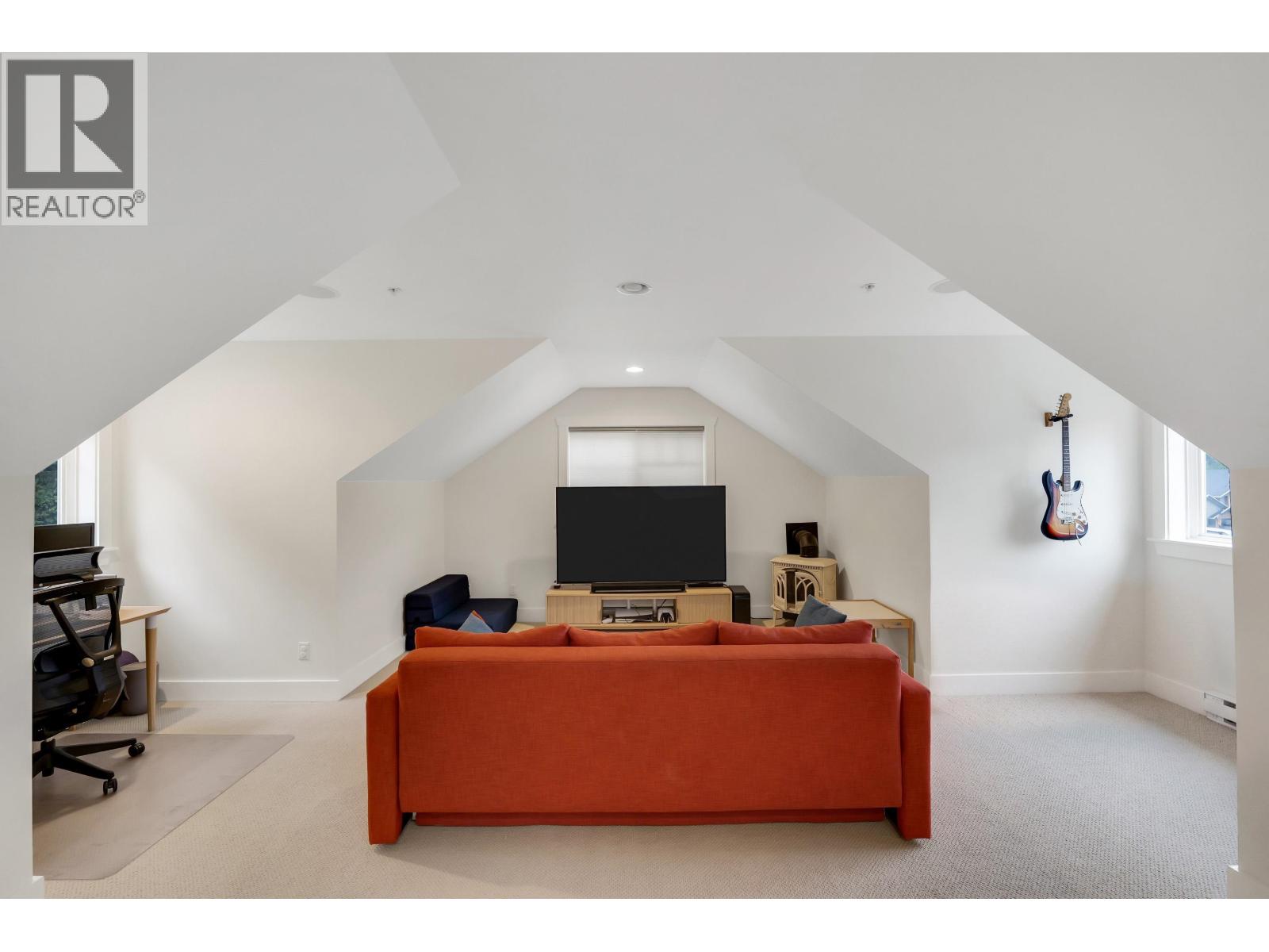 38618 CHERRY DRIVE, Squamish