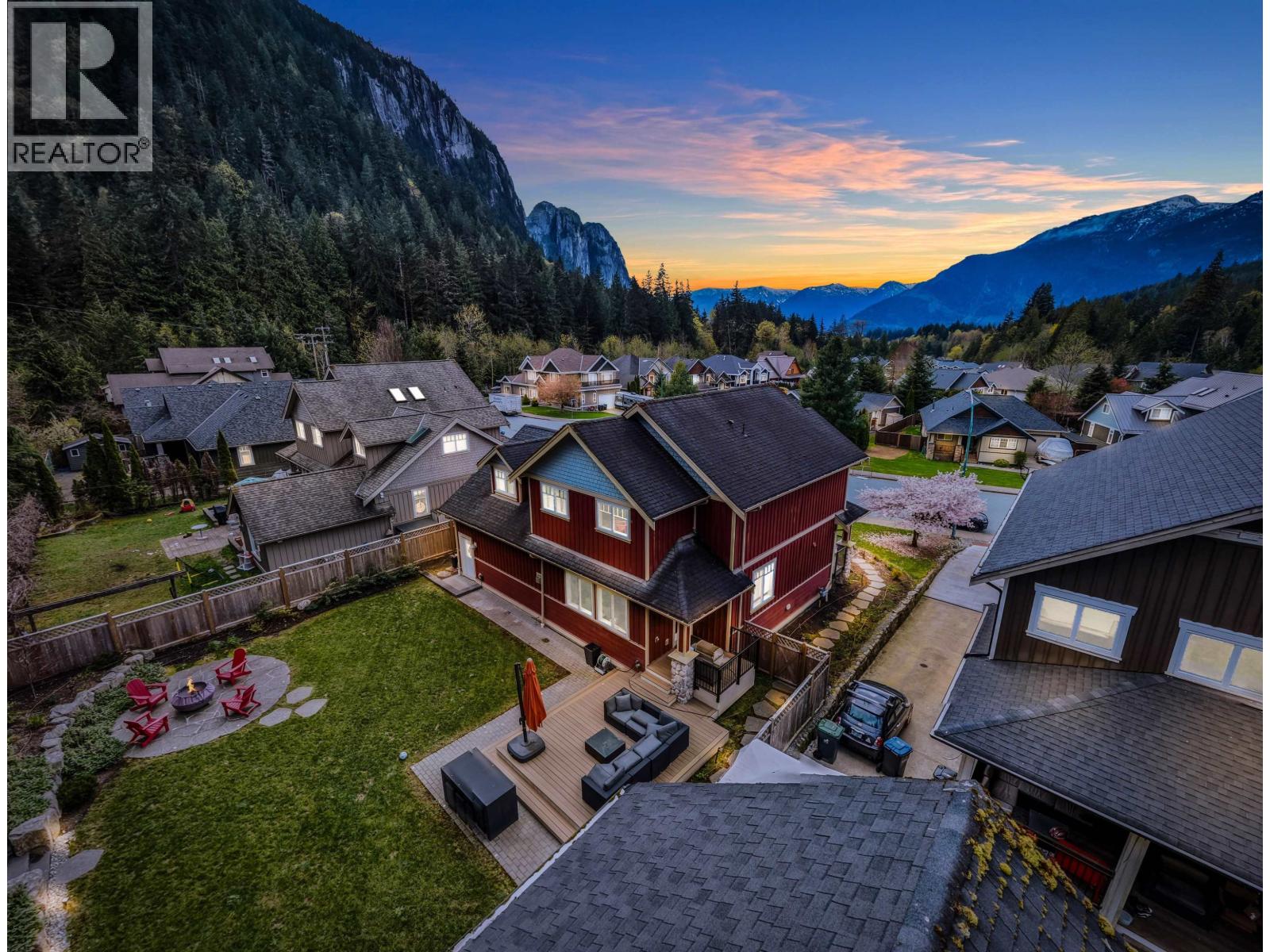 38618 CHERRY DRIVE, Squamish