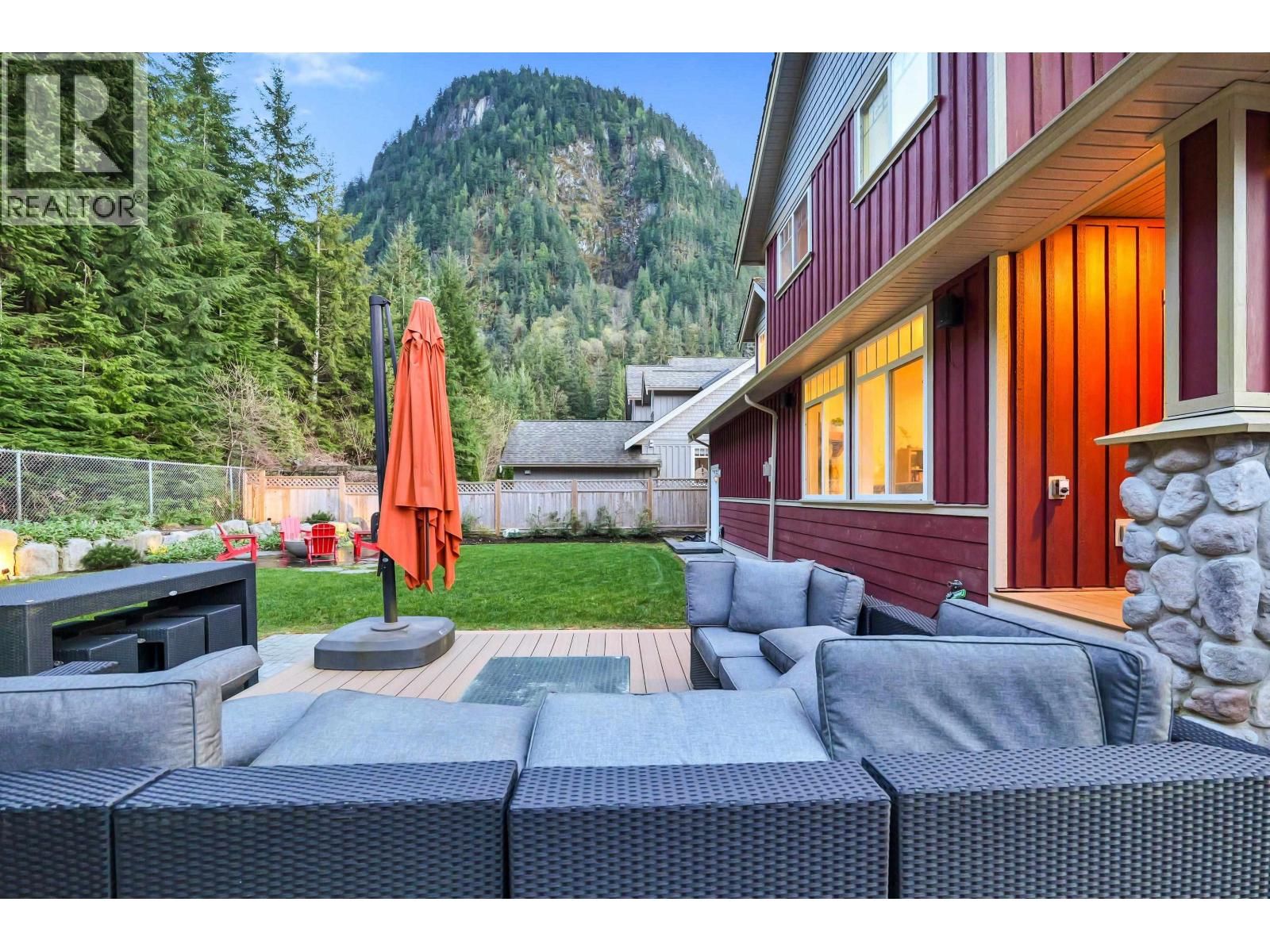38618 CHERRY DRIVE, Squamish