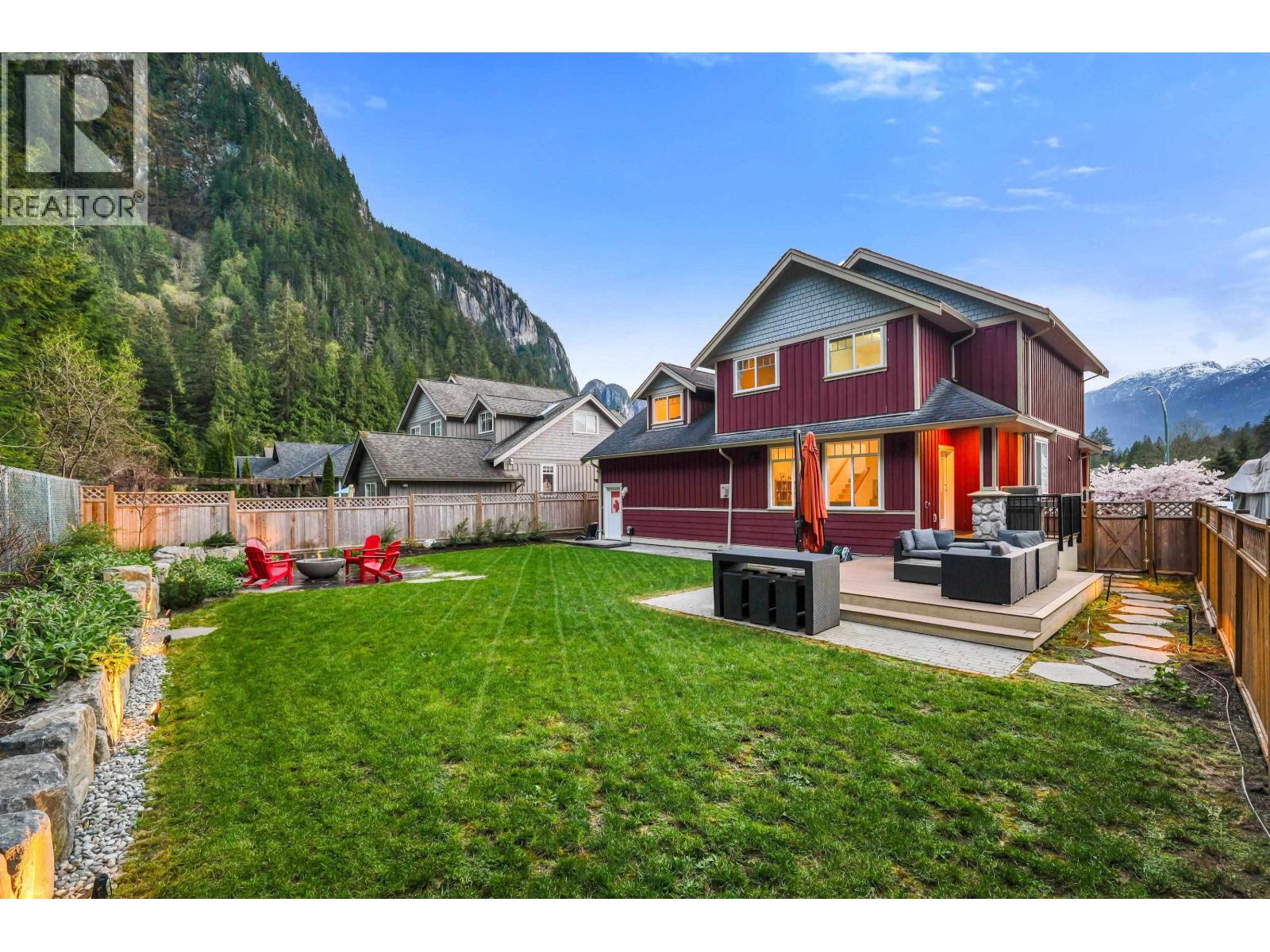 38618 CHERRY DRIVE, Squamish