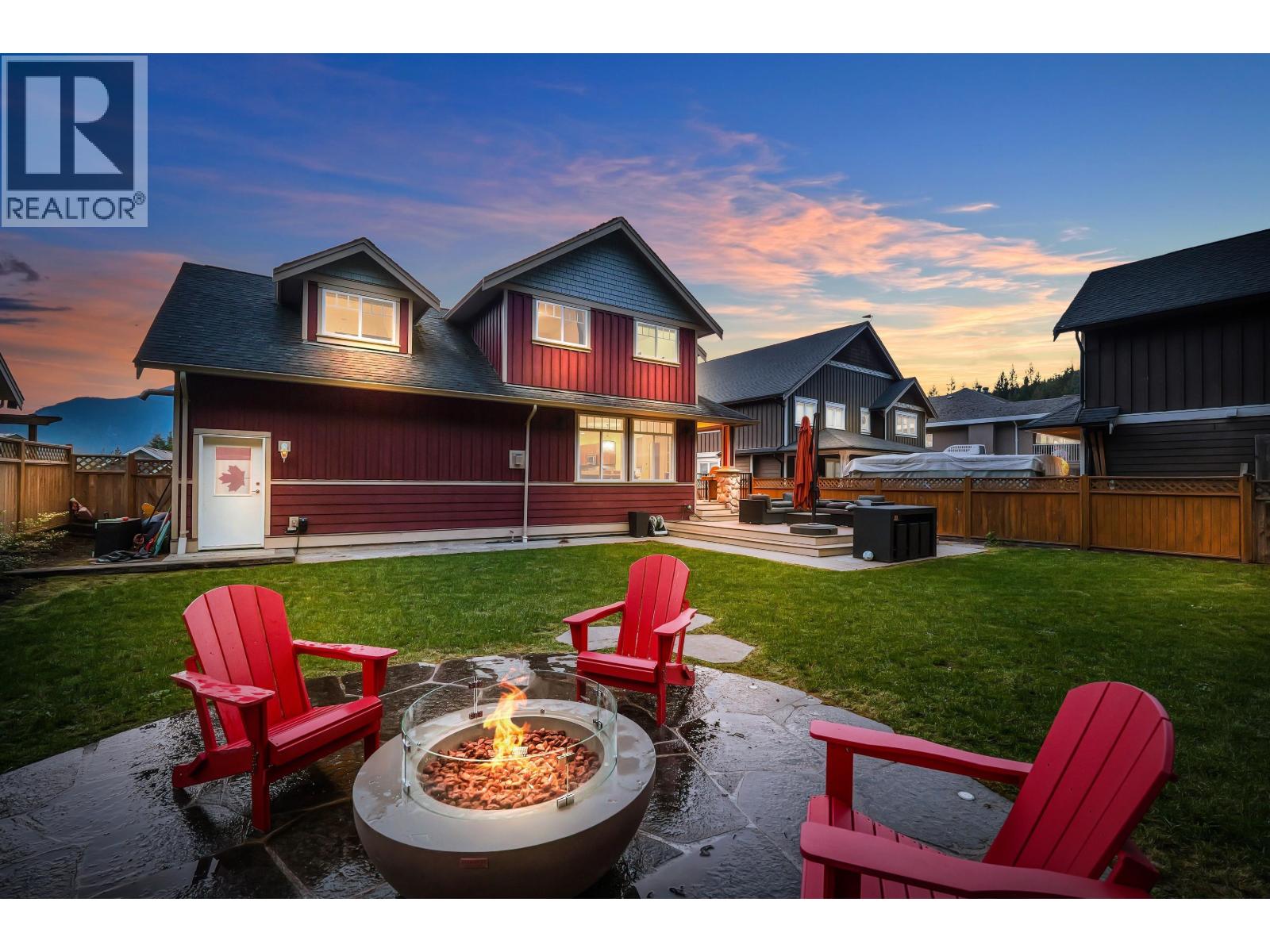38618 CHERRY DRIVE, Squamish
