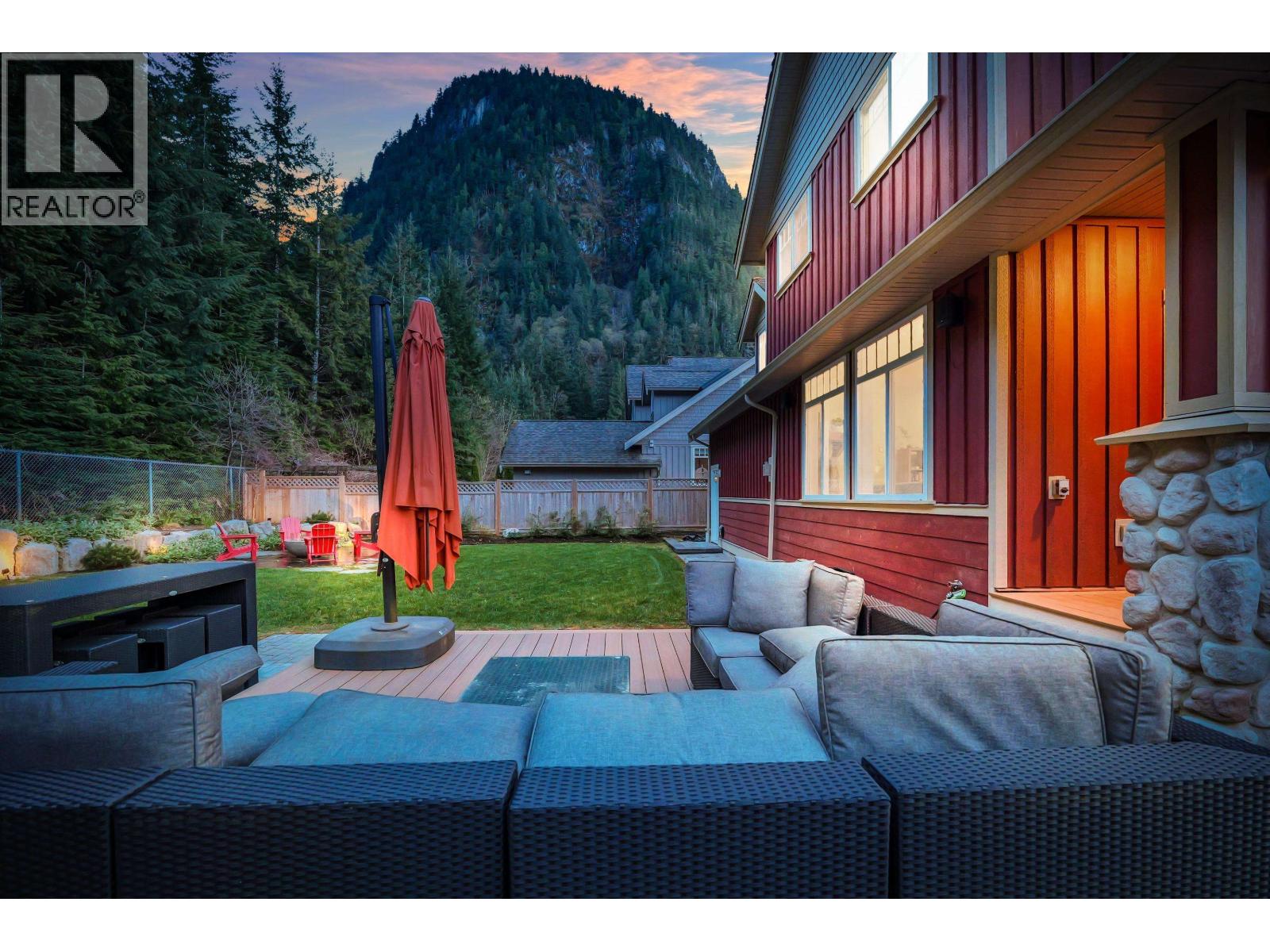 38618 CHERRY DRIVE, Squamish