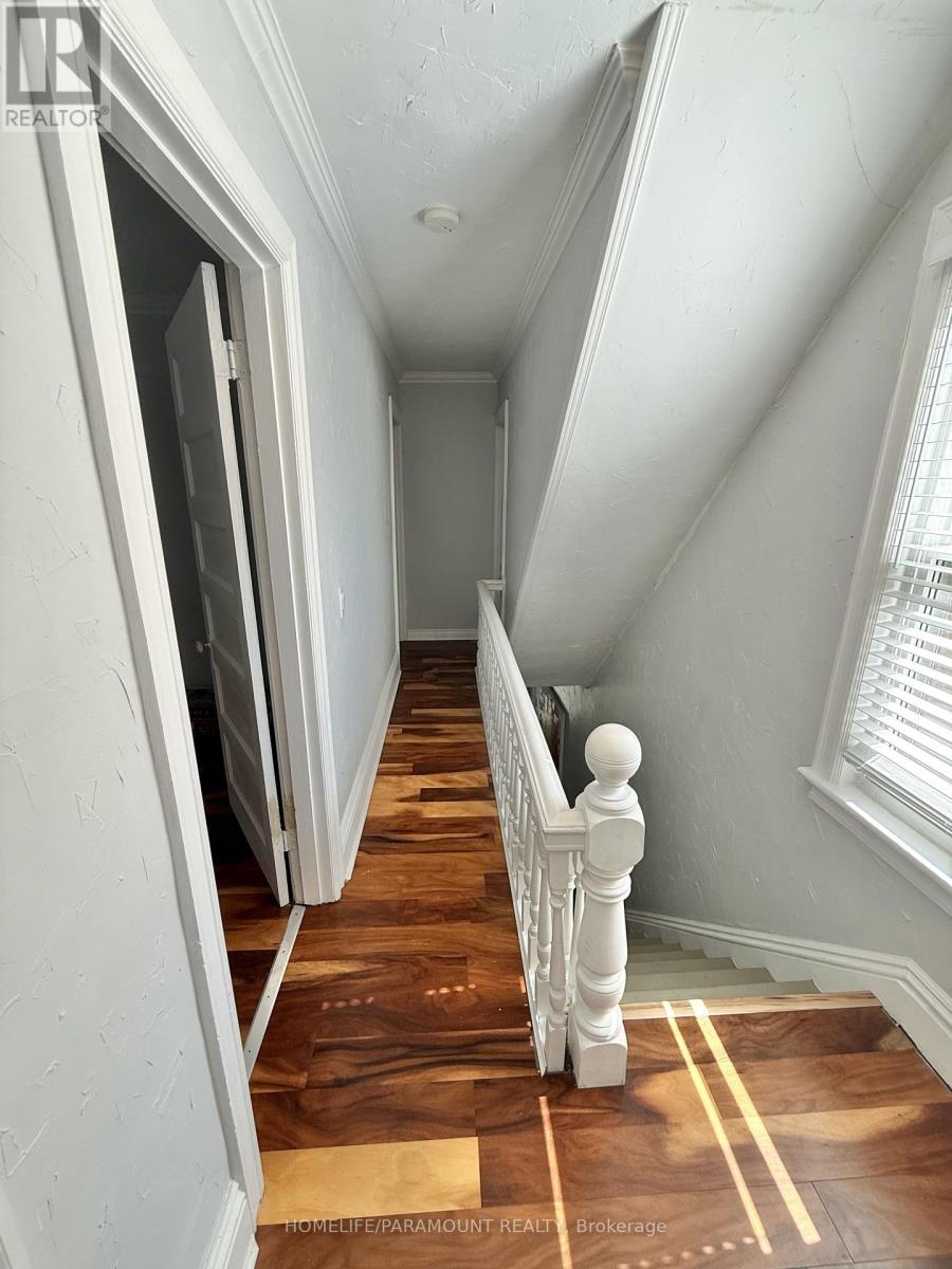 44 BRISTOL STREET - 13