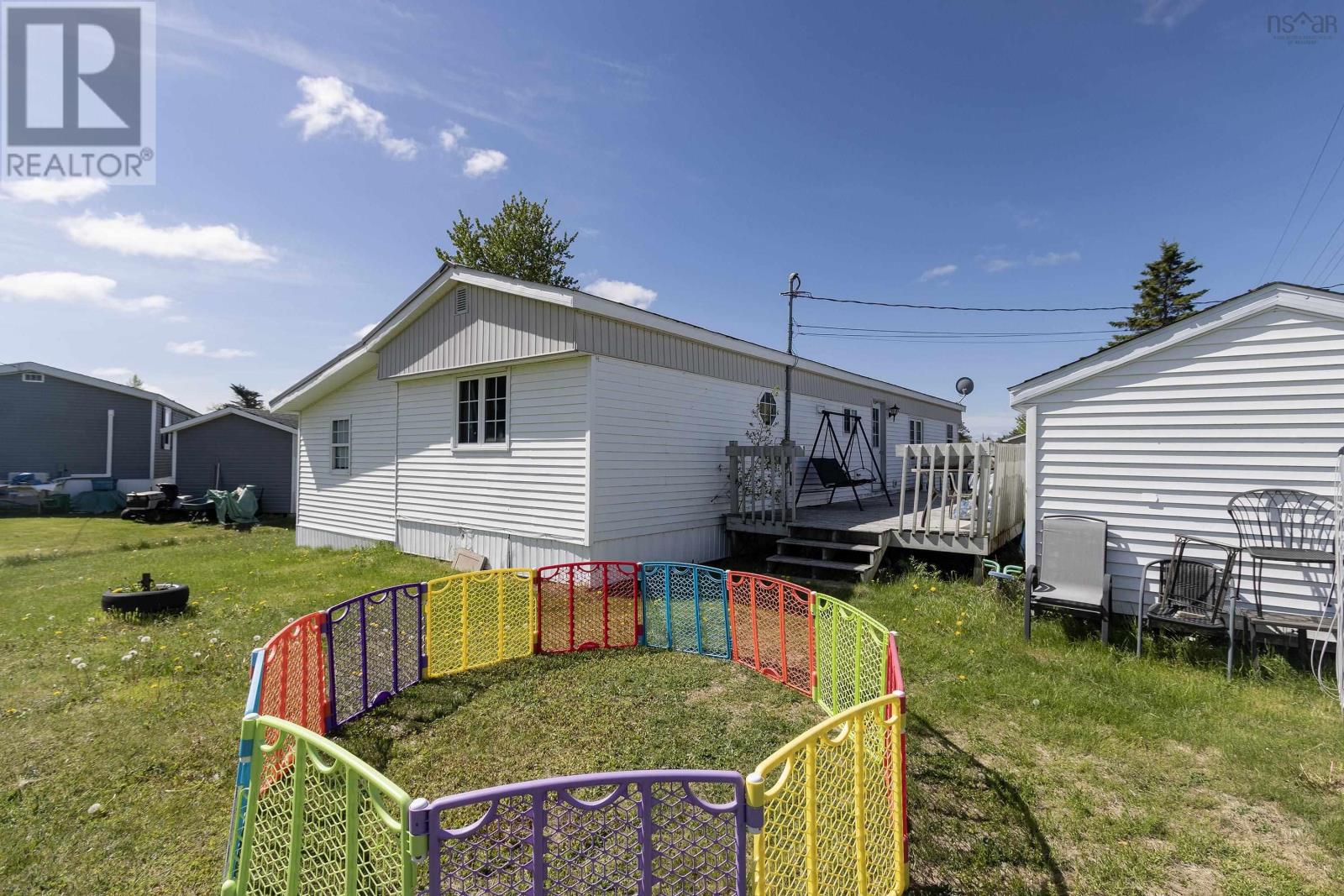 16 Lorne Crescent - 4