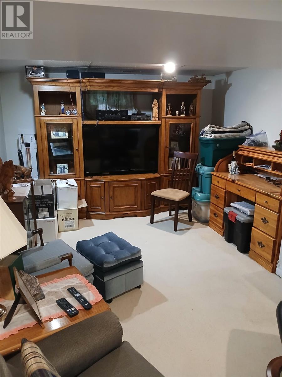 45 Poplar RD - 36