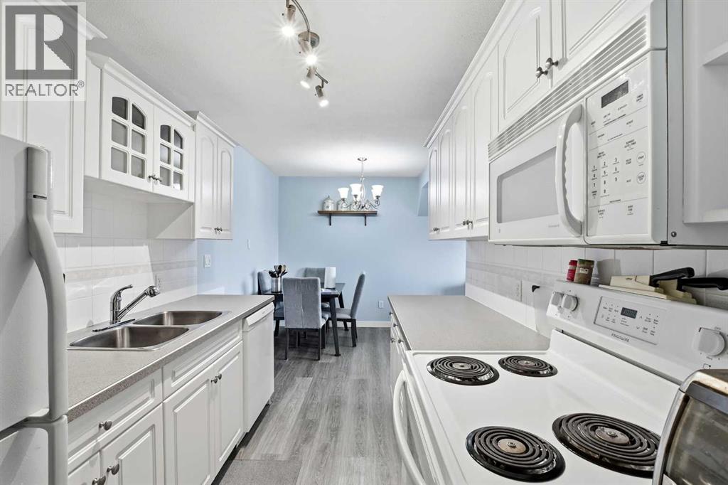 #309 5330 47 Avenue - 11