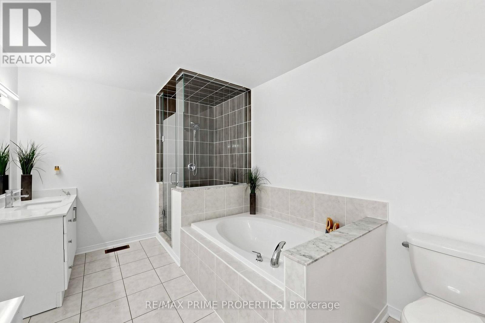 11 KEENLYSIDE LANE - Image 21
