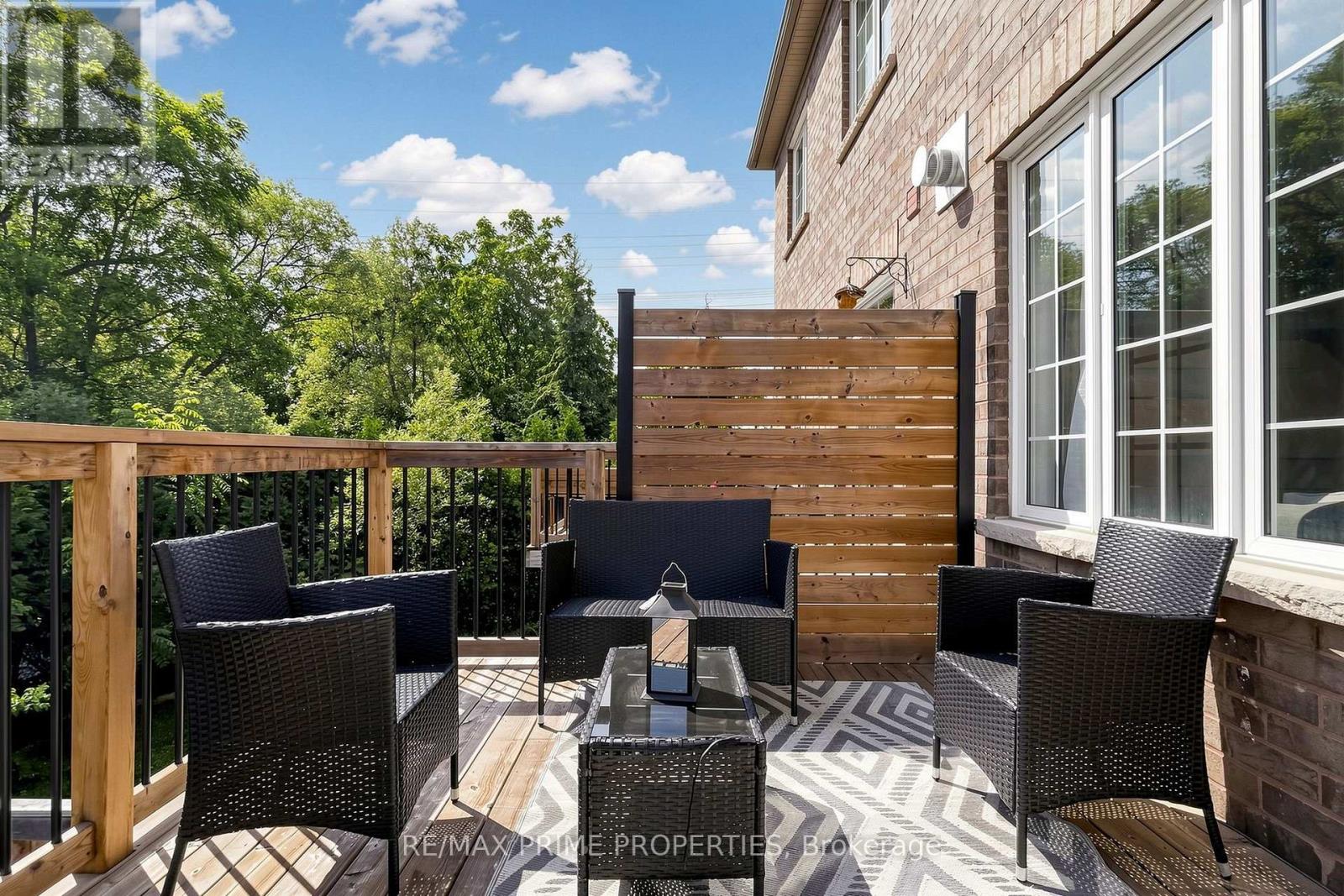 11 KEENLYSIDE LANE - Image 35