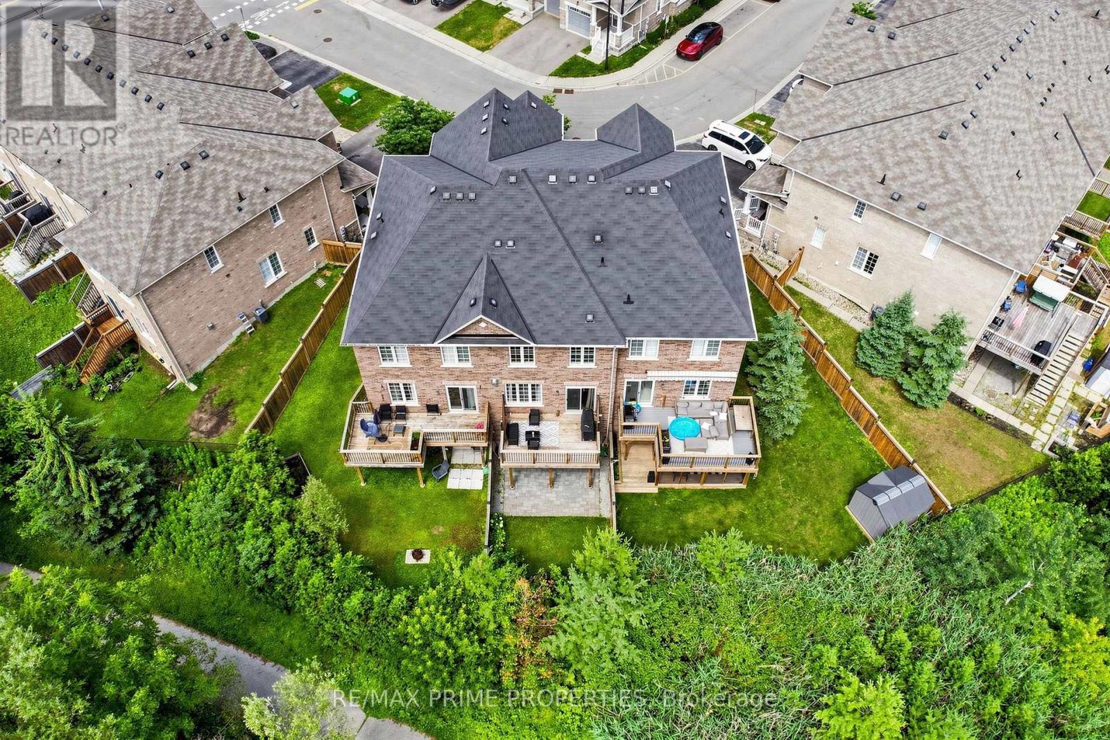 11 KEENLYSIDE LANE - Image 39