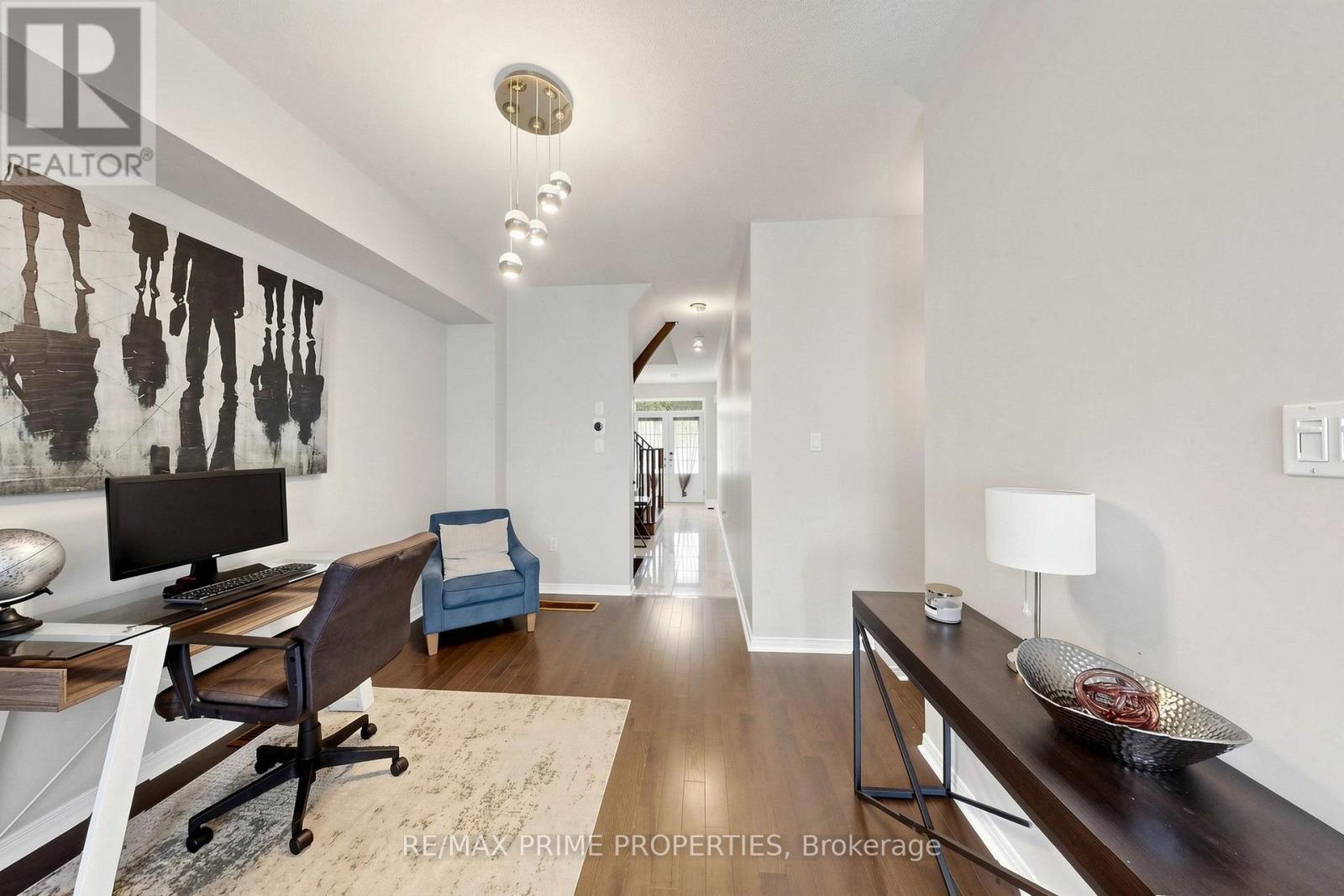 11 KEENLYSIDE LANE - Image 9