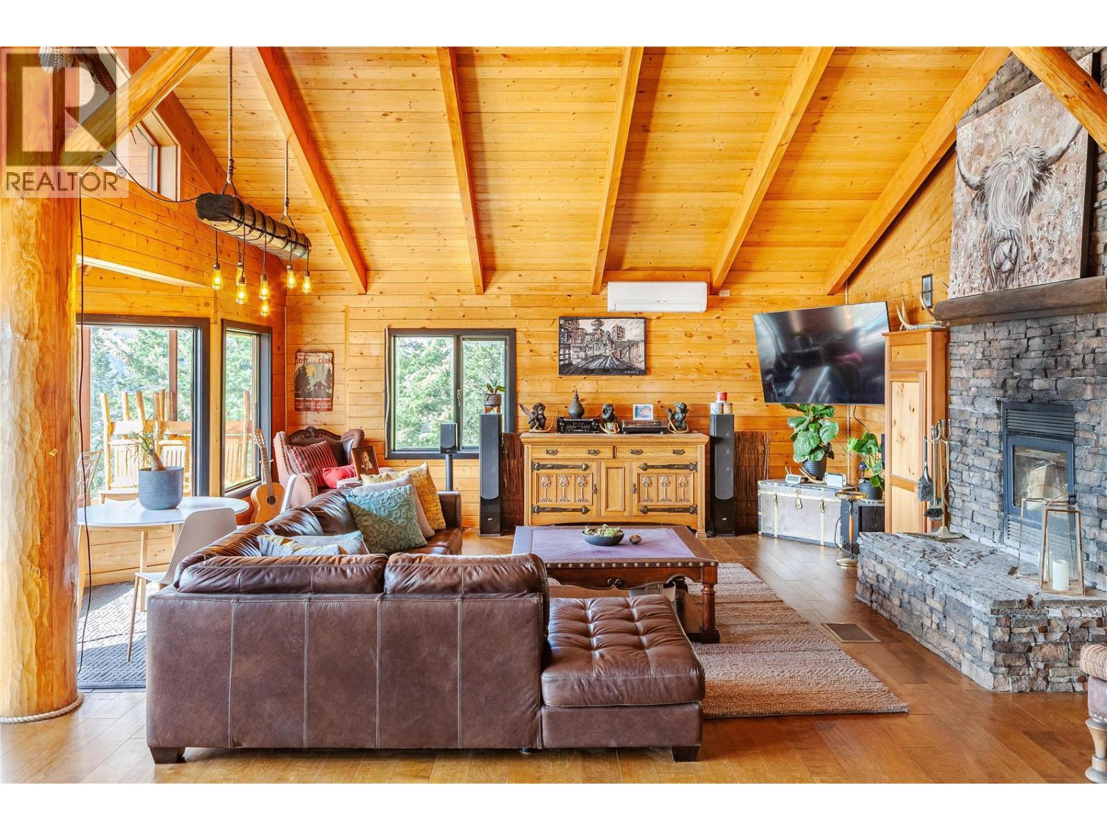 5572 Oyama Lake Road - 24