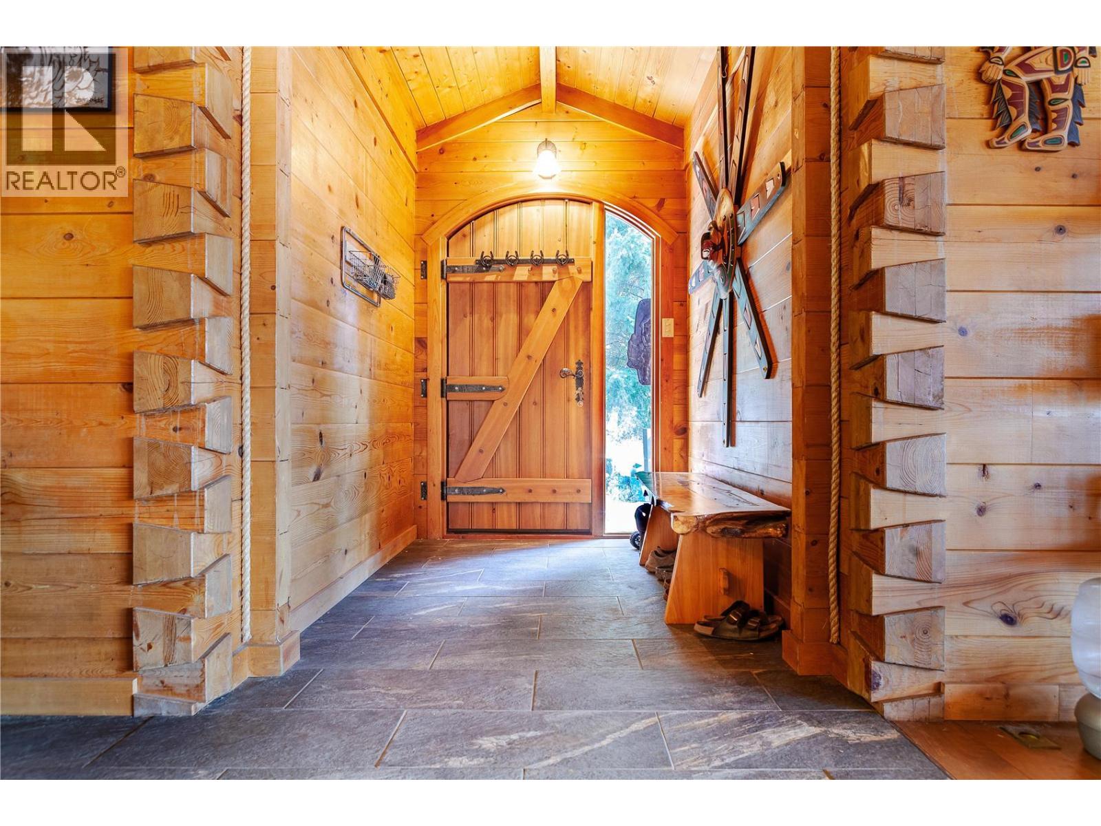 5572 Oyama Lake Road - 12
