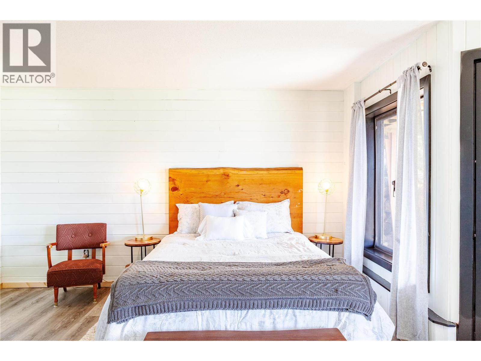 5572 Oyama Lake Road - 34
