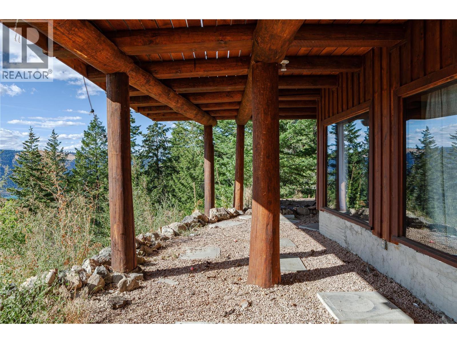 5572 Oyama Lake Road - 37