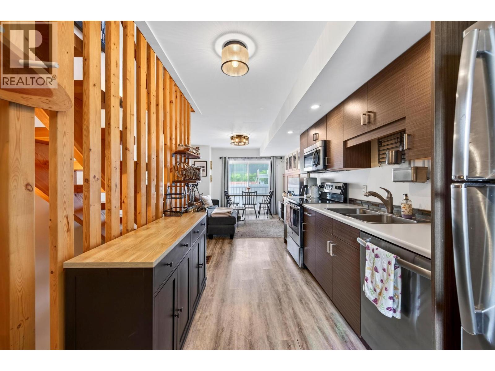 #6 1110 11th Street - 11