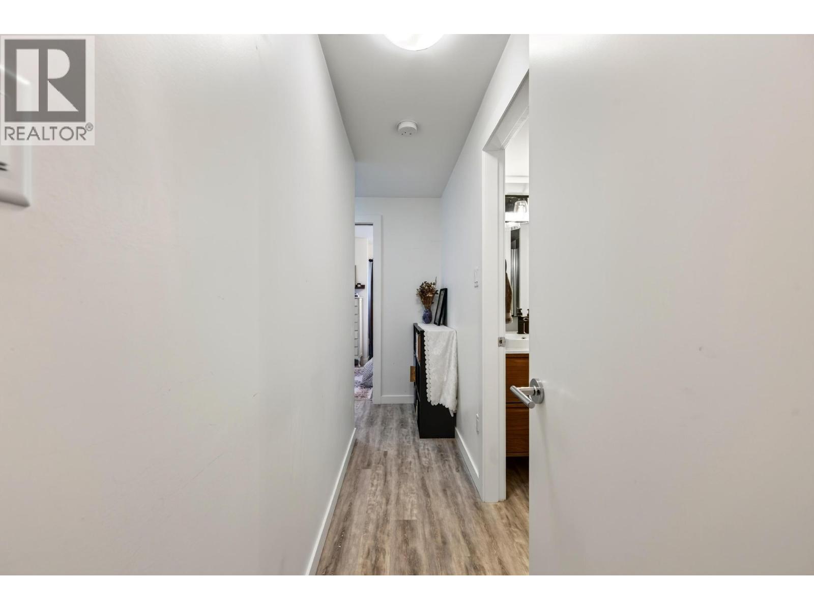#6 1110 11th Street - 25