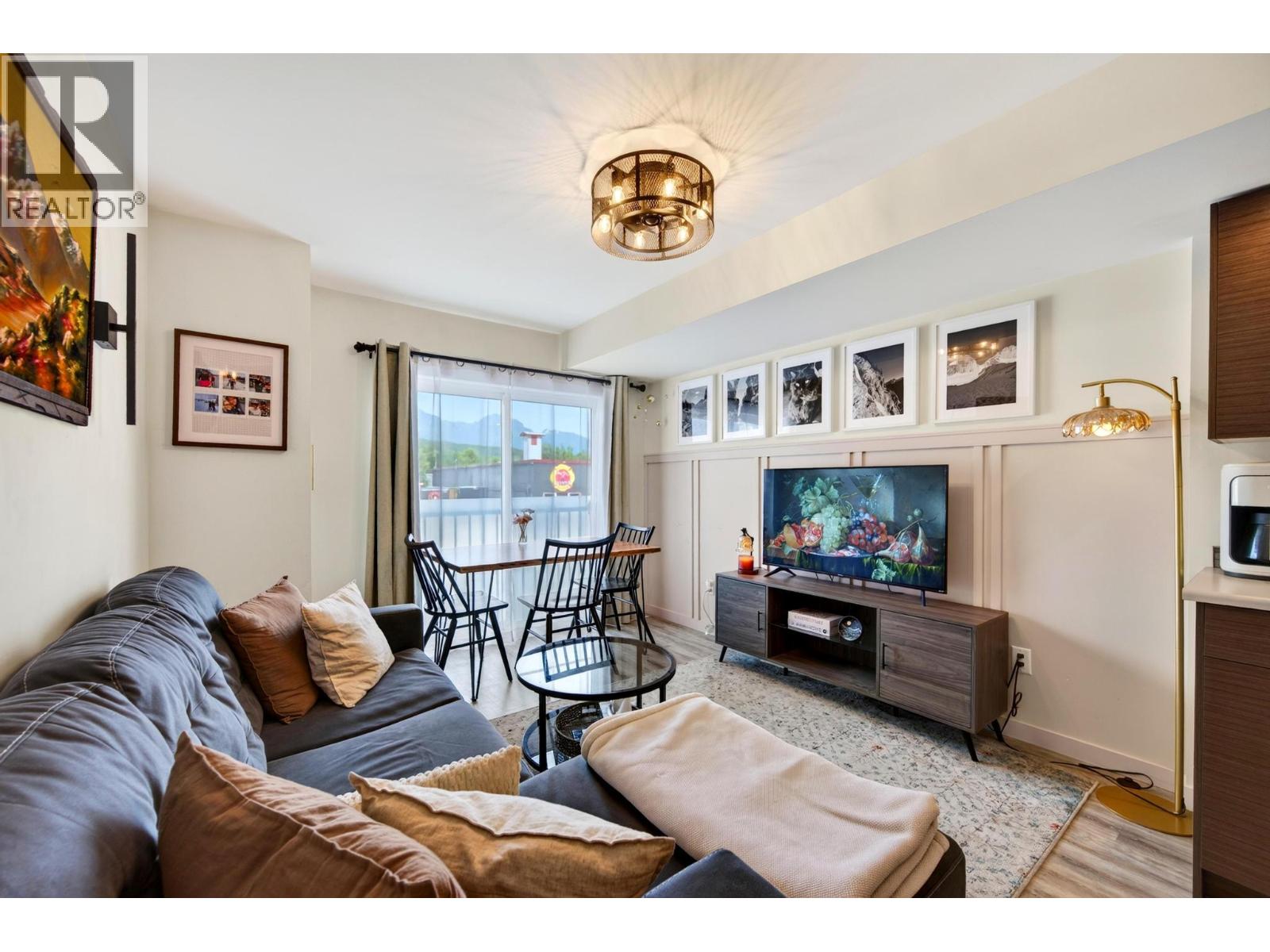 #6 1110 11th Street - 18