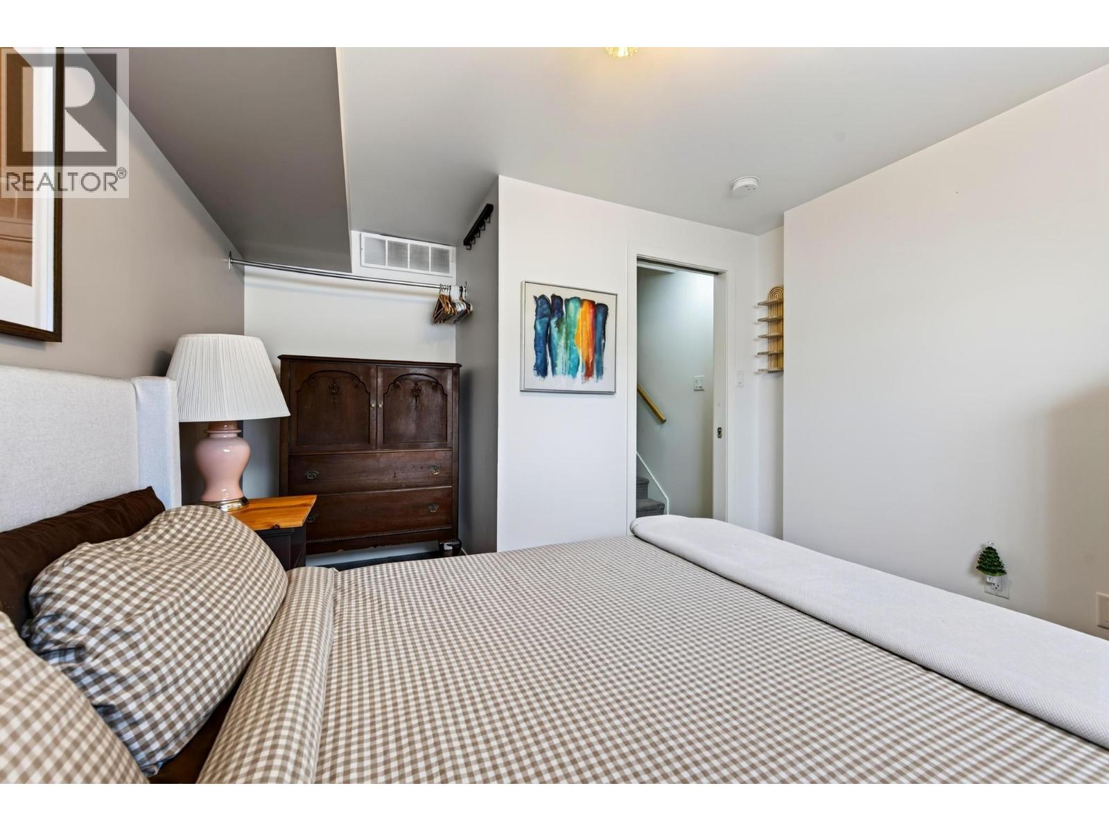 #6 1110 11th Street - 23