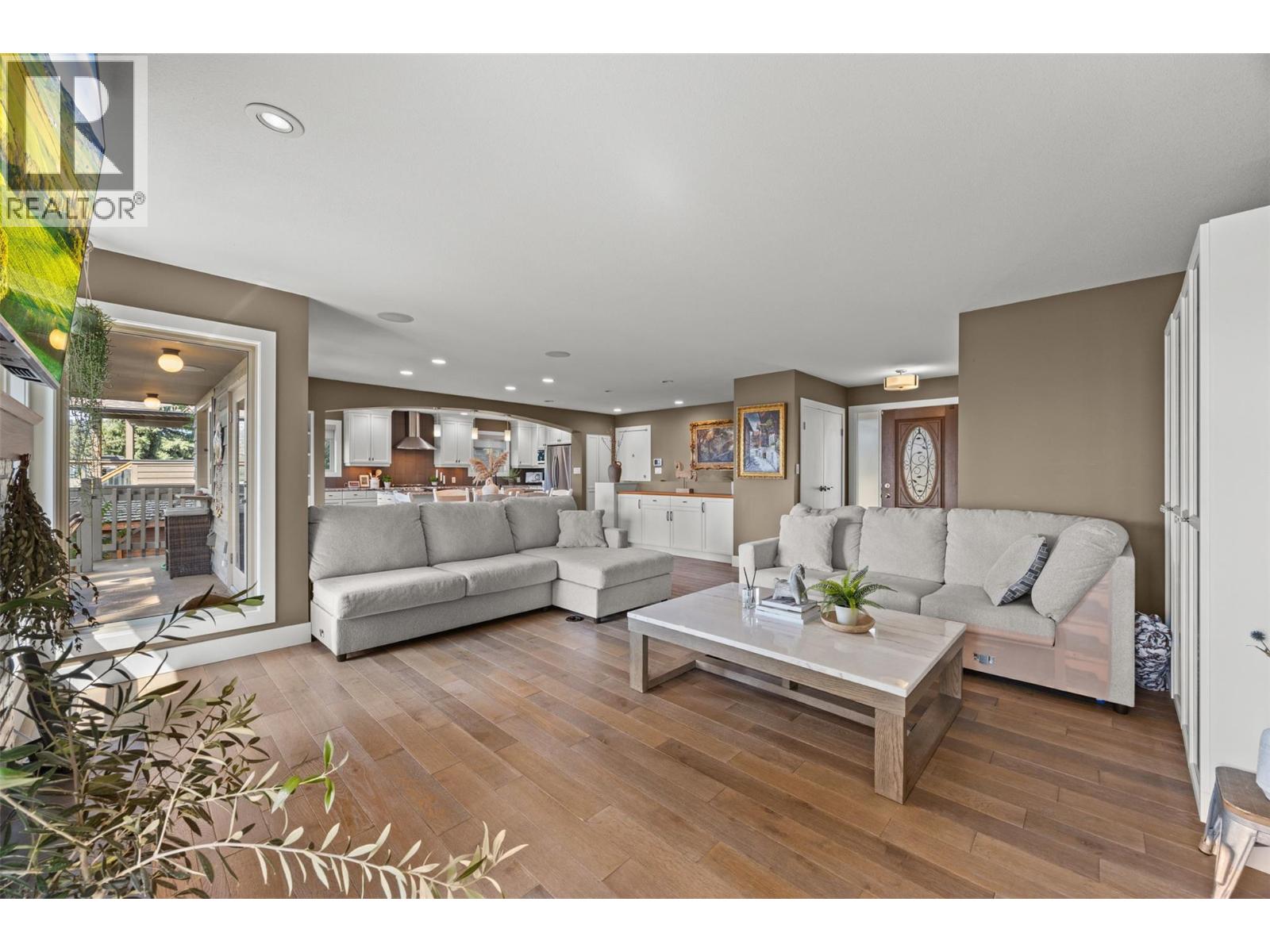 2185 Shannon Way - 9