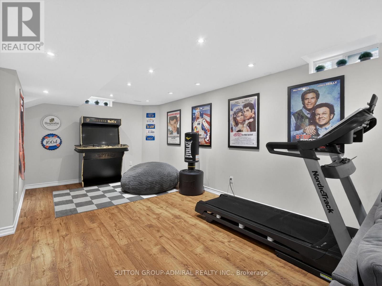 45 GAMLA ROAD - 37