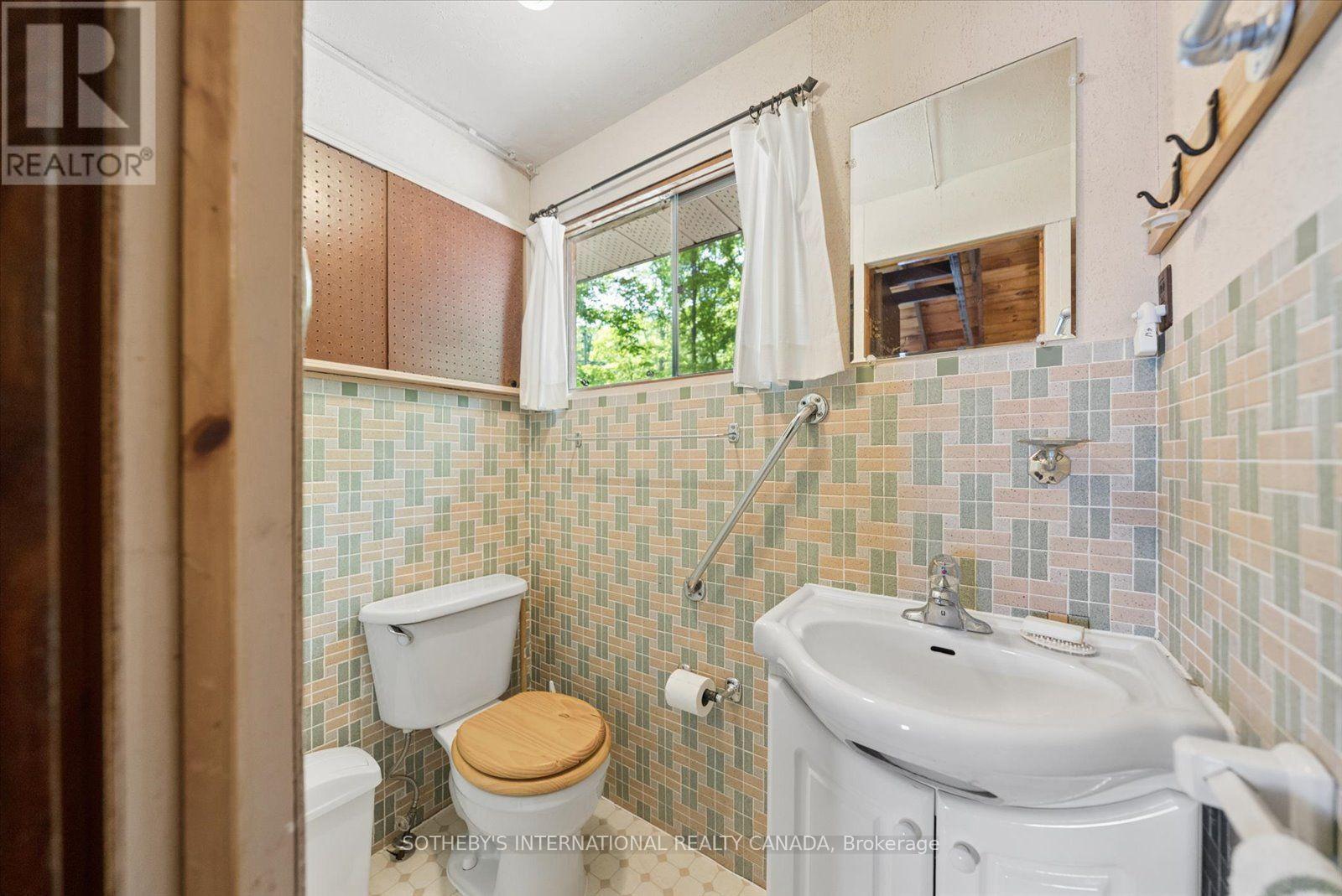 1003 GENTLE BREEZE LANE - 35