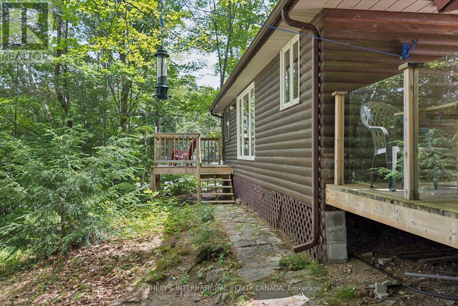 1003 GENTLE BREEZE LANE - 43