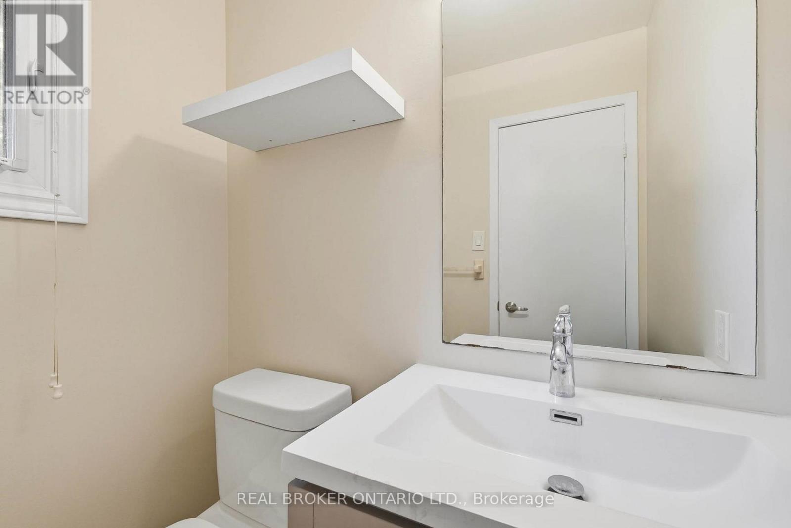 #1 435 KINGSCOURT DRIVE - 10