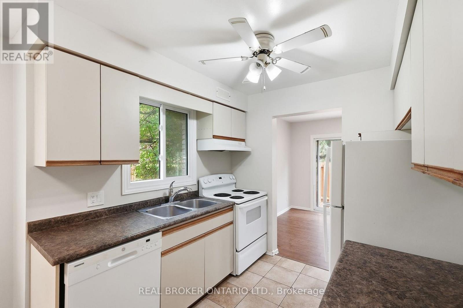 #1 435 KINGSCOURT DRIVE - 21