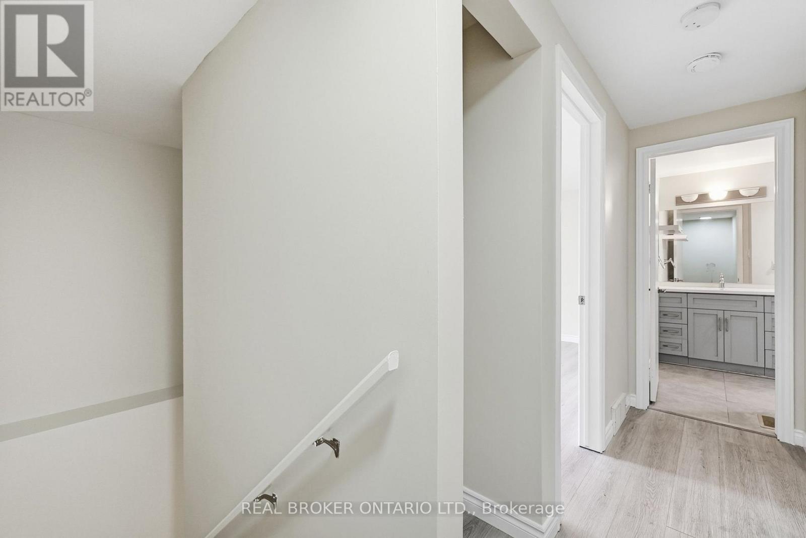 #1 435 KINGSCOURT DRIVE - 25
