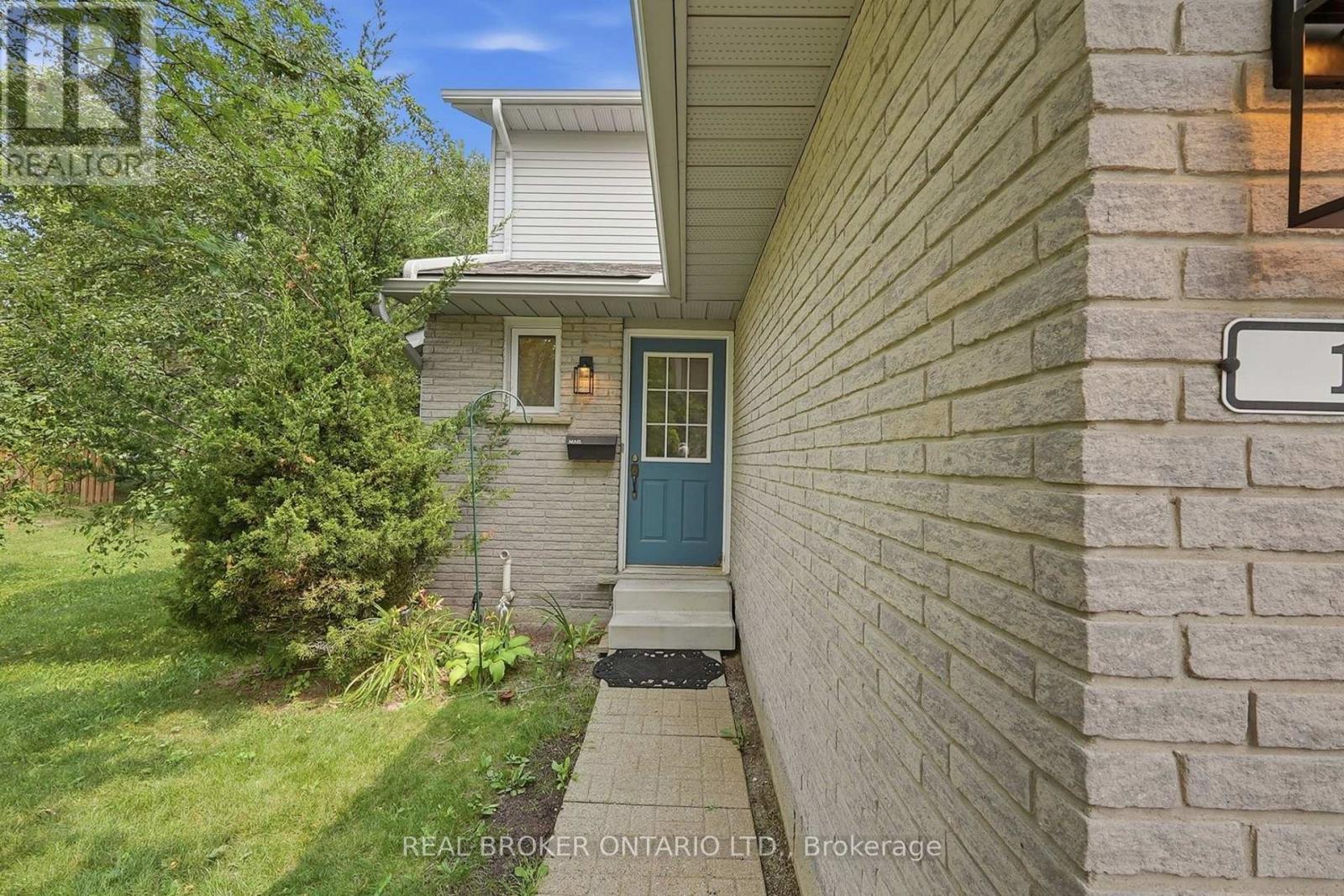 #1 435 KINGSCOURT DRIVE - 7