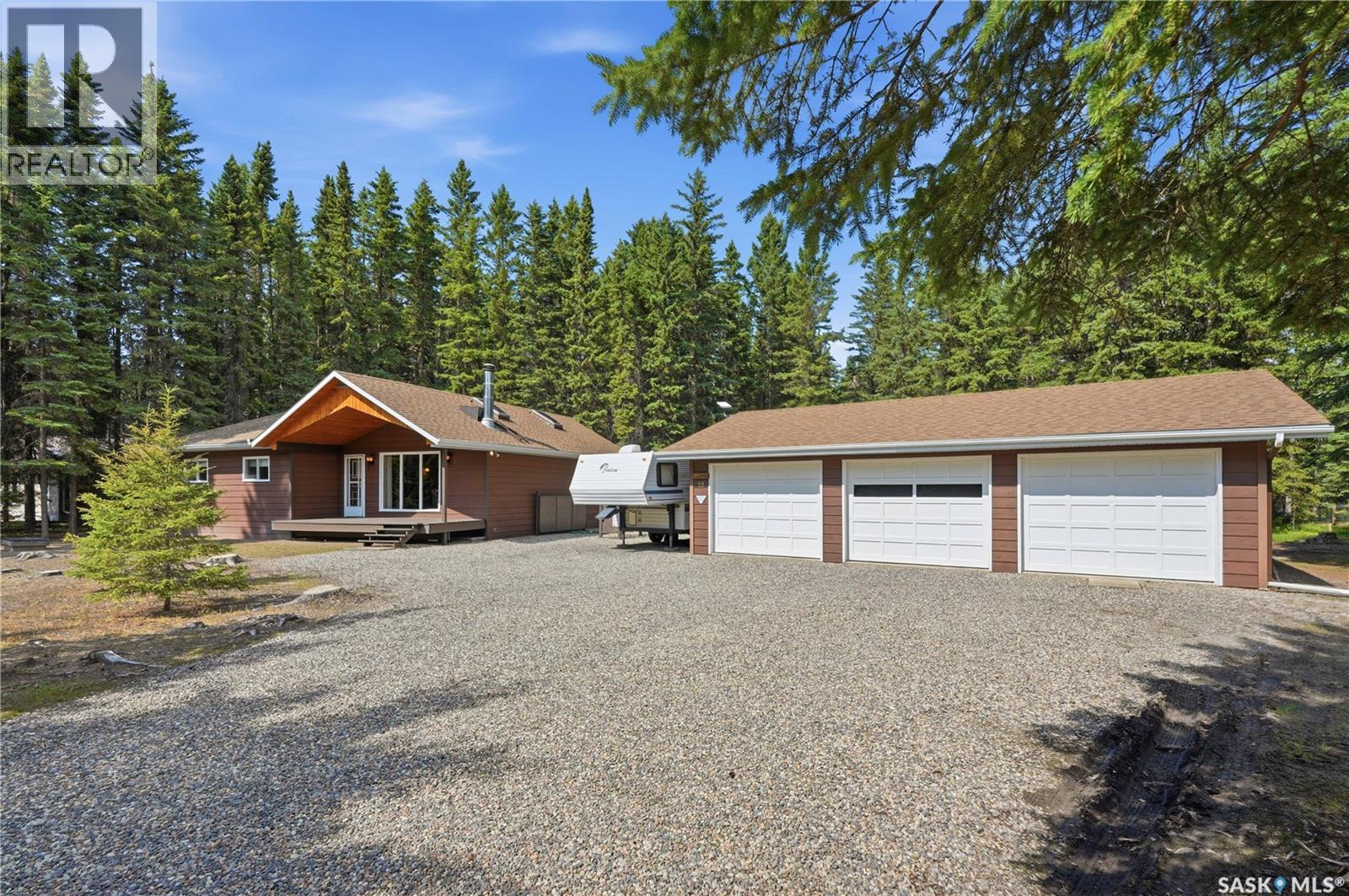 23 Saskatchewan DRIVE - 1