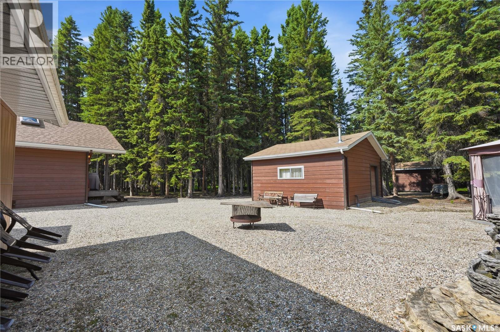23 Saskatchewan DRIVE - 28